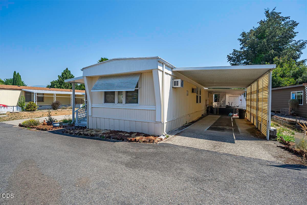 DSC09355-HDR-Edit. Photo 3 of 30, 327 Sandlewood Drive, Grants Pass, OR 97526