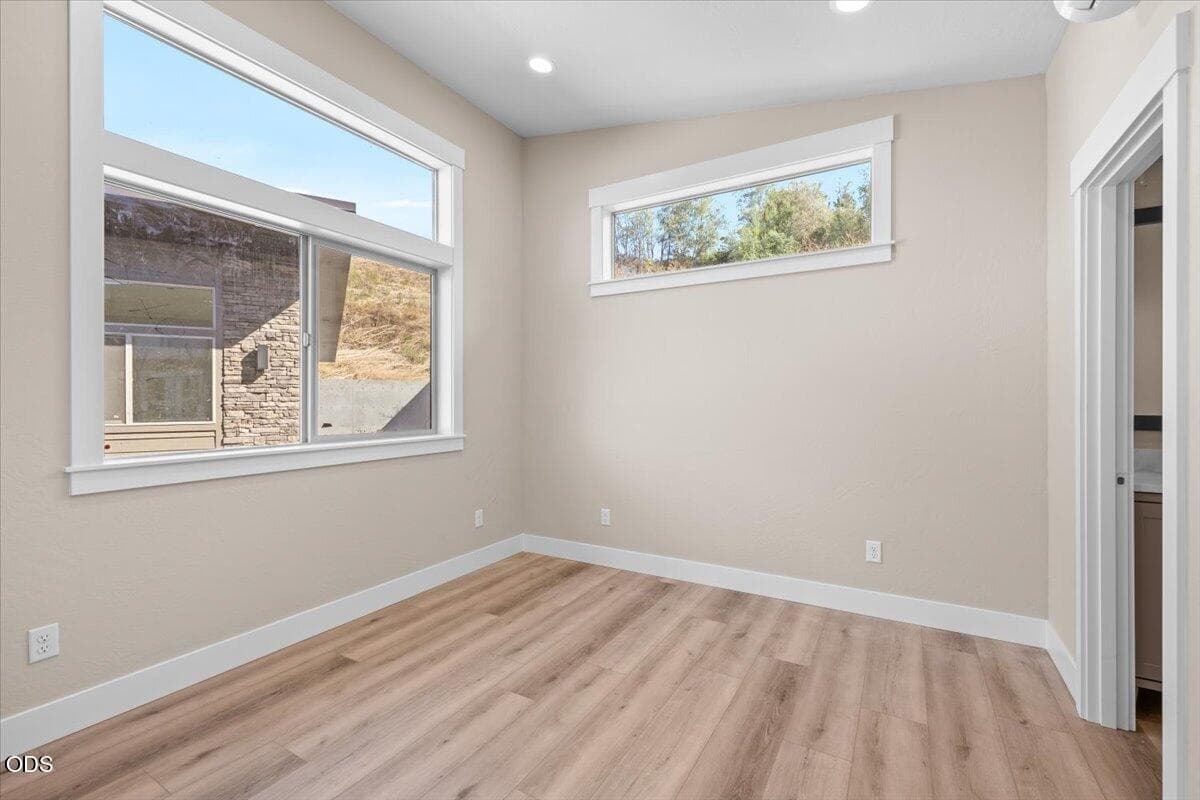 14-CI_8386. Photo 5 of 18, 1648 N Foothill Road, Medford, OR 97504