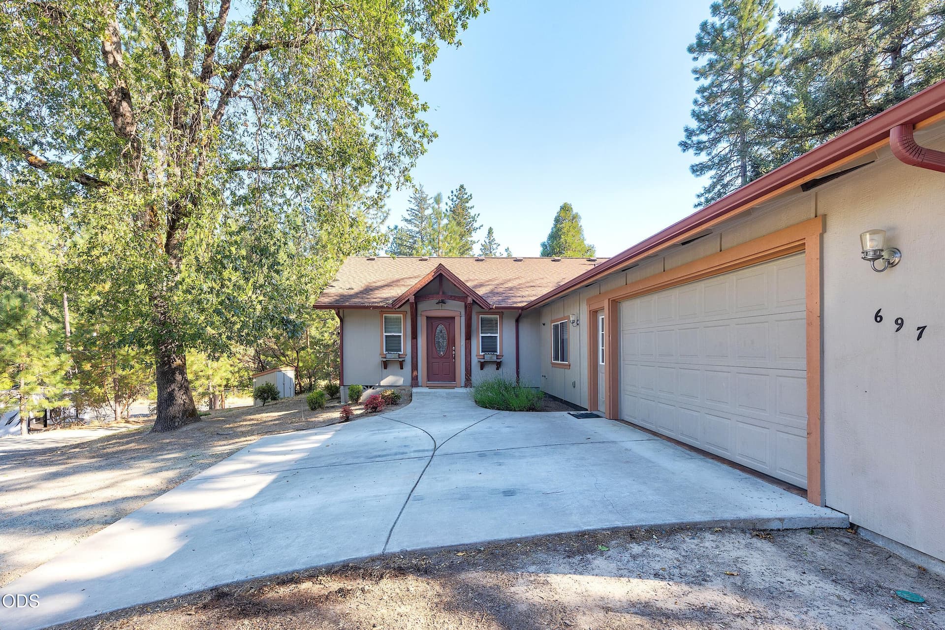 0R1A5226b_27b_28b_29b_30b_Balancer copy. Photo 4 of 30, 697 Jaynes Drive, Grants Pass, OR 97527