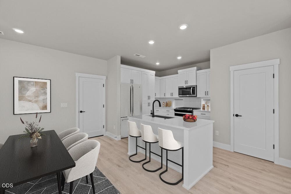 Paisley-M-Classic-Kitchen. Photo 5 of 16, 20896 SE Denver Drive, Bend, OR 97702