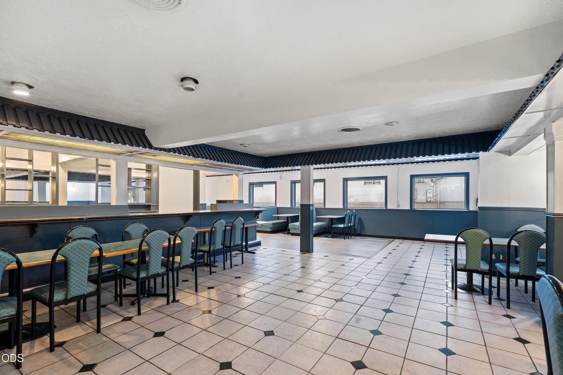 Restuarant. Photo 2 of 41, 1206 N Riverside Avenue, Medford, OR 97501