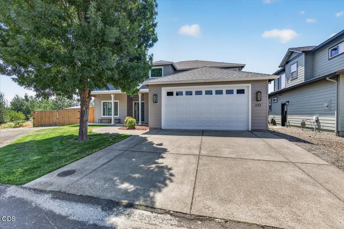 08-7. Photo 1 of 53, 232 Willow Springs Drive, Talent, OR 97540