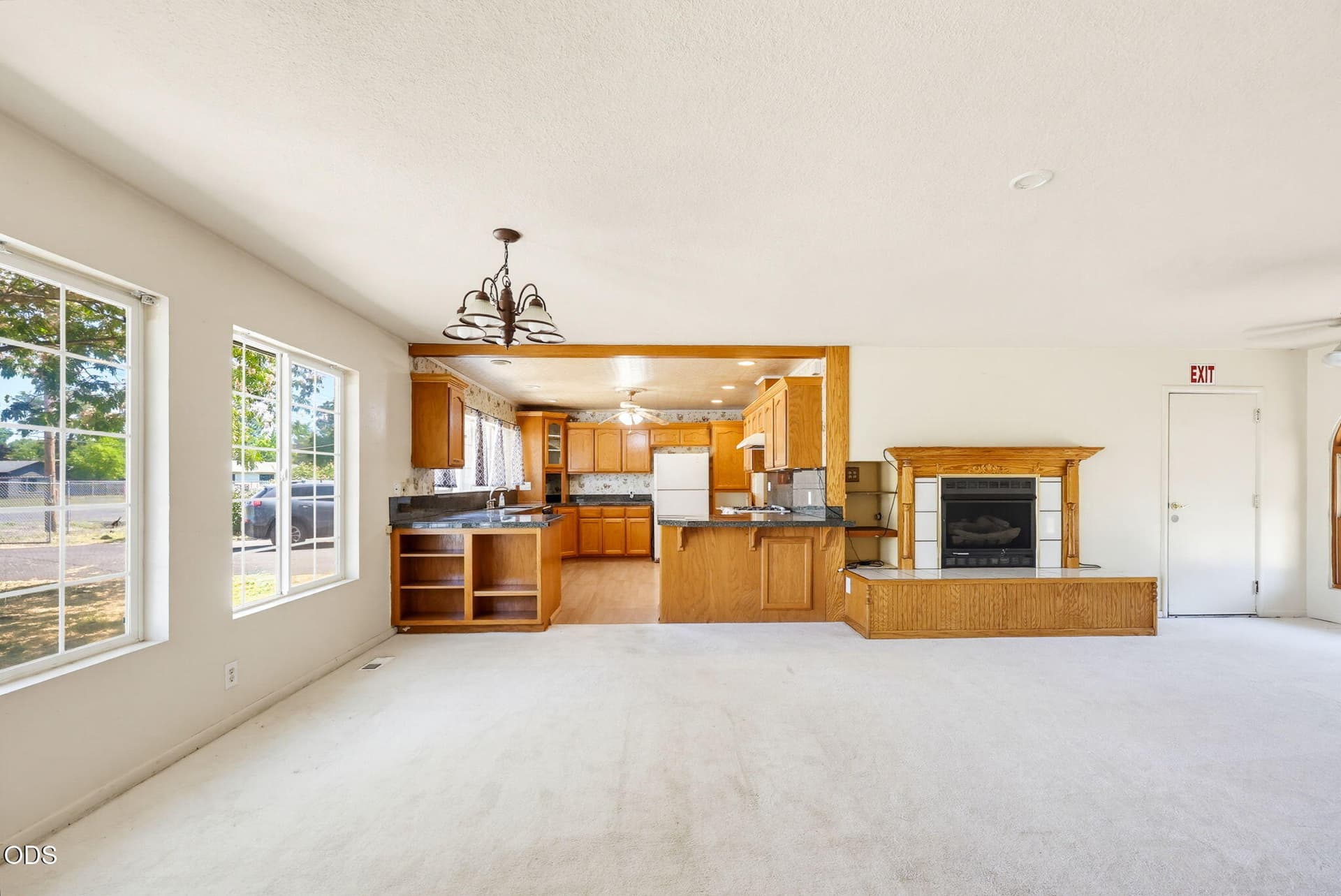 ApxCA00010. Photo 3 of 41, 1265 Corona Avenue, Medford, OR 97504