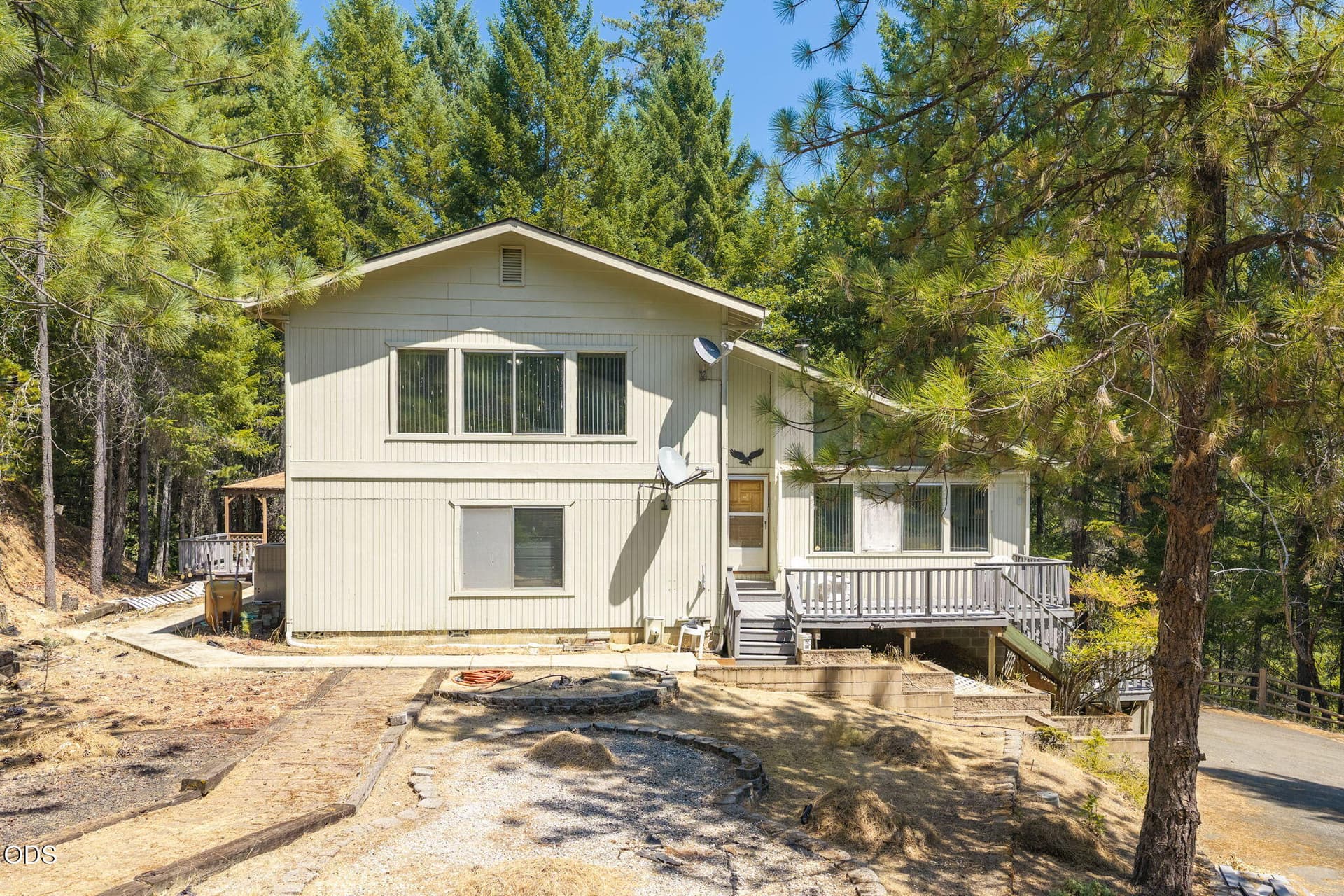 ApxTD00003. Photo 4 of 46, 690 Thornbrook Drive, Merlin, OR 97532