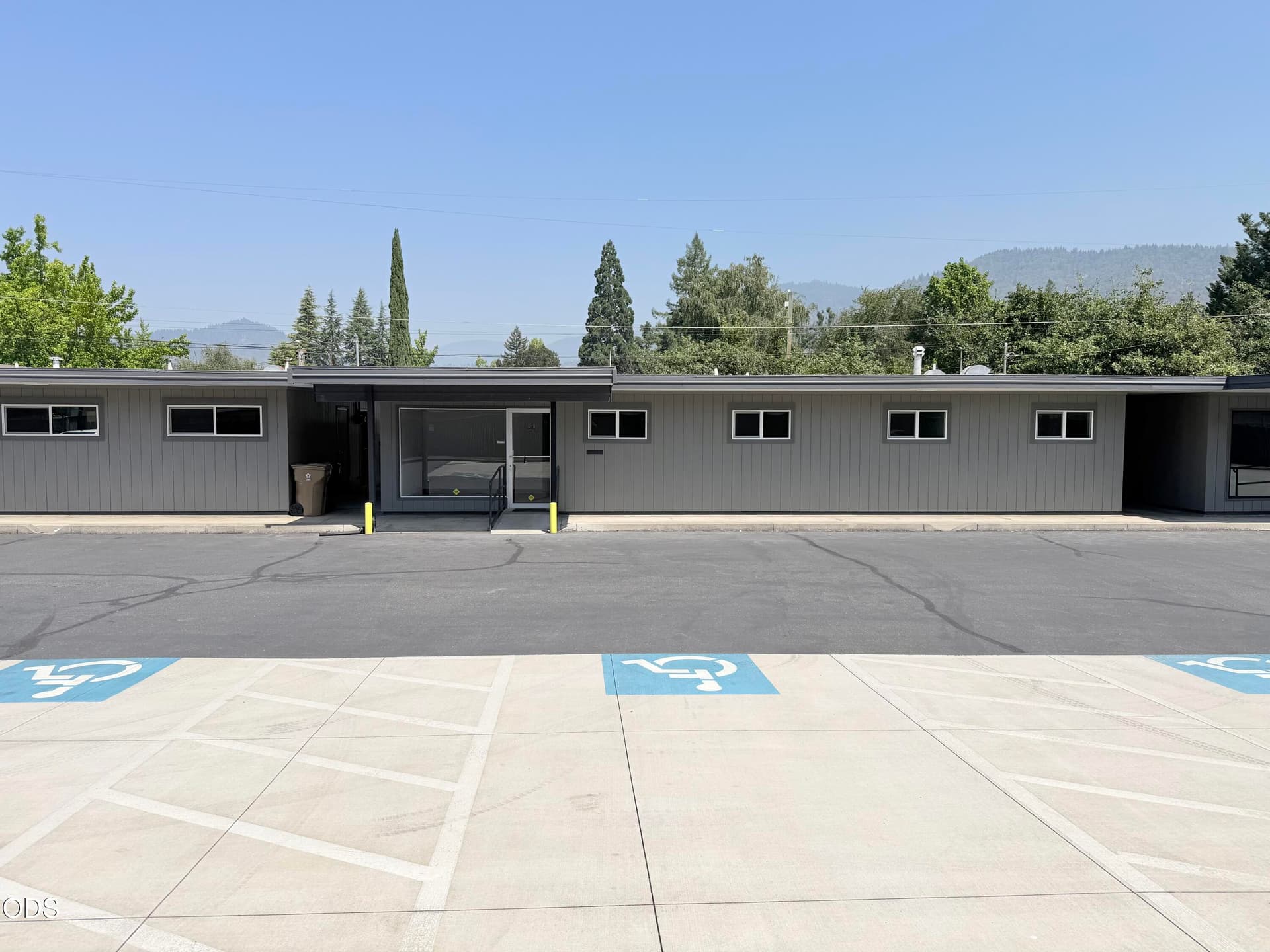 Front_view. Photo 1 of 25, 1201 NE 7th Street Unit C, Grants Pass, OR 97526