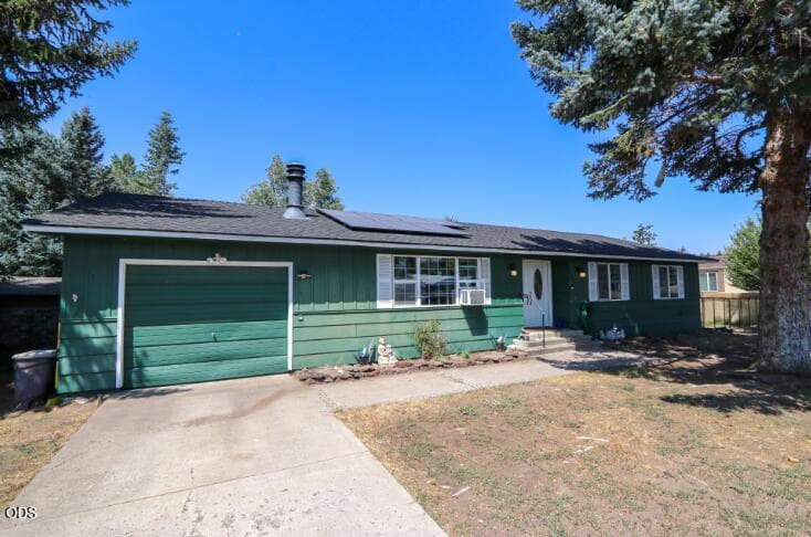Front. Photo 1 of 57, 3037 Juniper Place, Malin, OR 97632