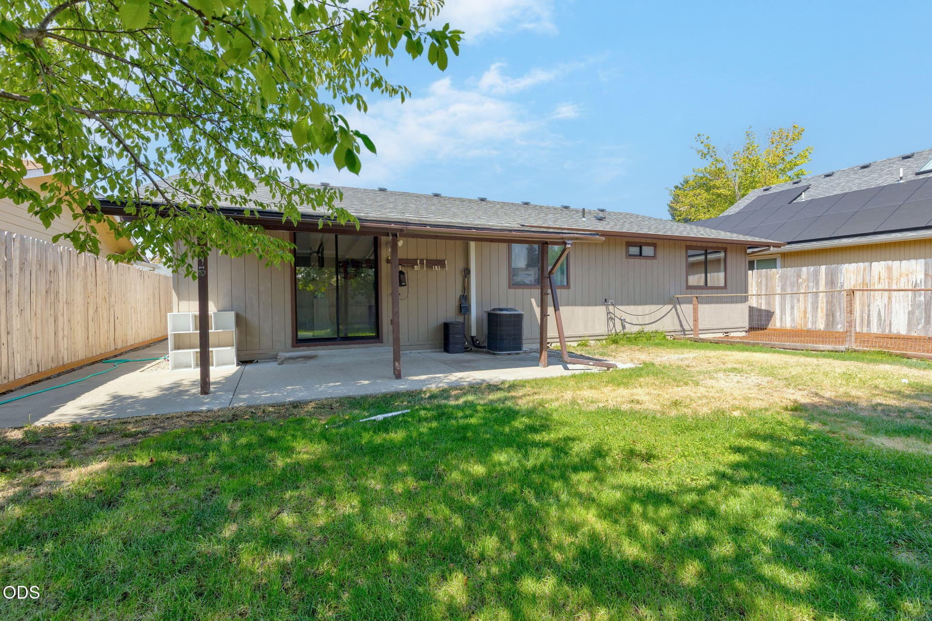 30-web-or-mls-1045-angler-ln. Photo 3 of 34, 1045 Angler Lane, Grants Pass, OR 97527
