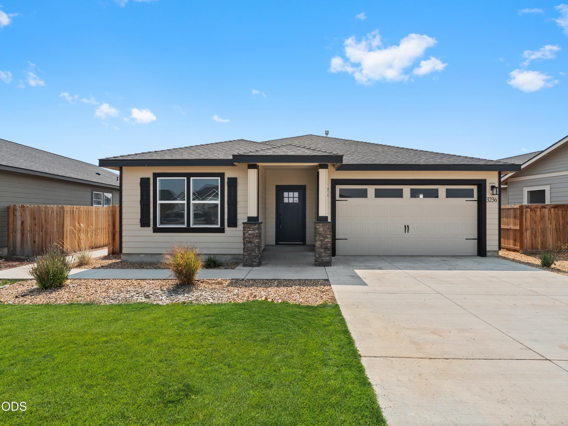 DSC00618. Photo 4 of 39, 3236 NW Dogwood Avenue Unit Lot 27, Redmond, OR 97756