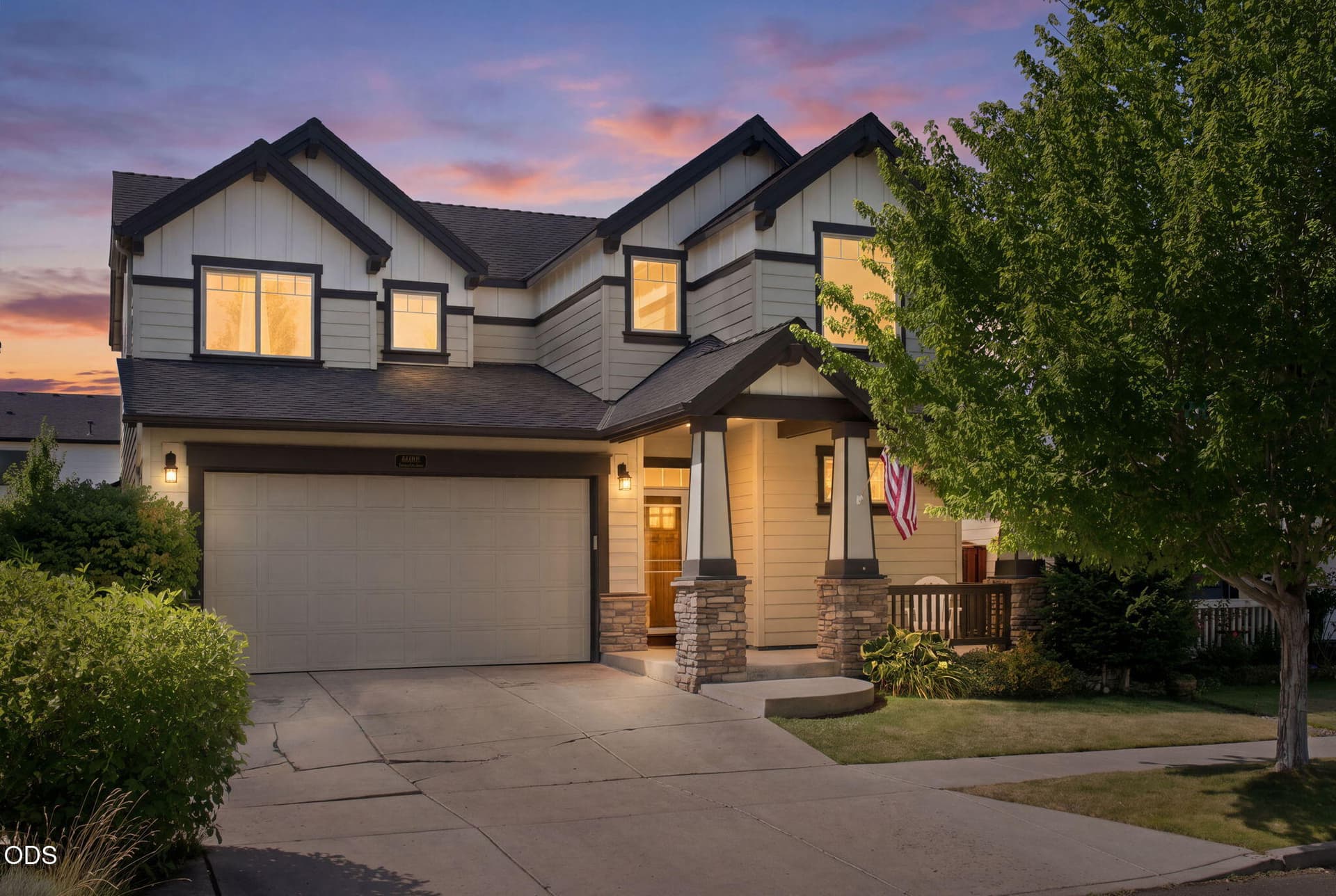 3-web-or-mls-DSC_9772_twilight_0861ea5a. Photo 2 of 29, 61202 Dayspring Drive, Bend, OR 97702