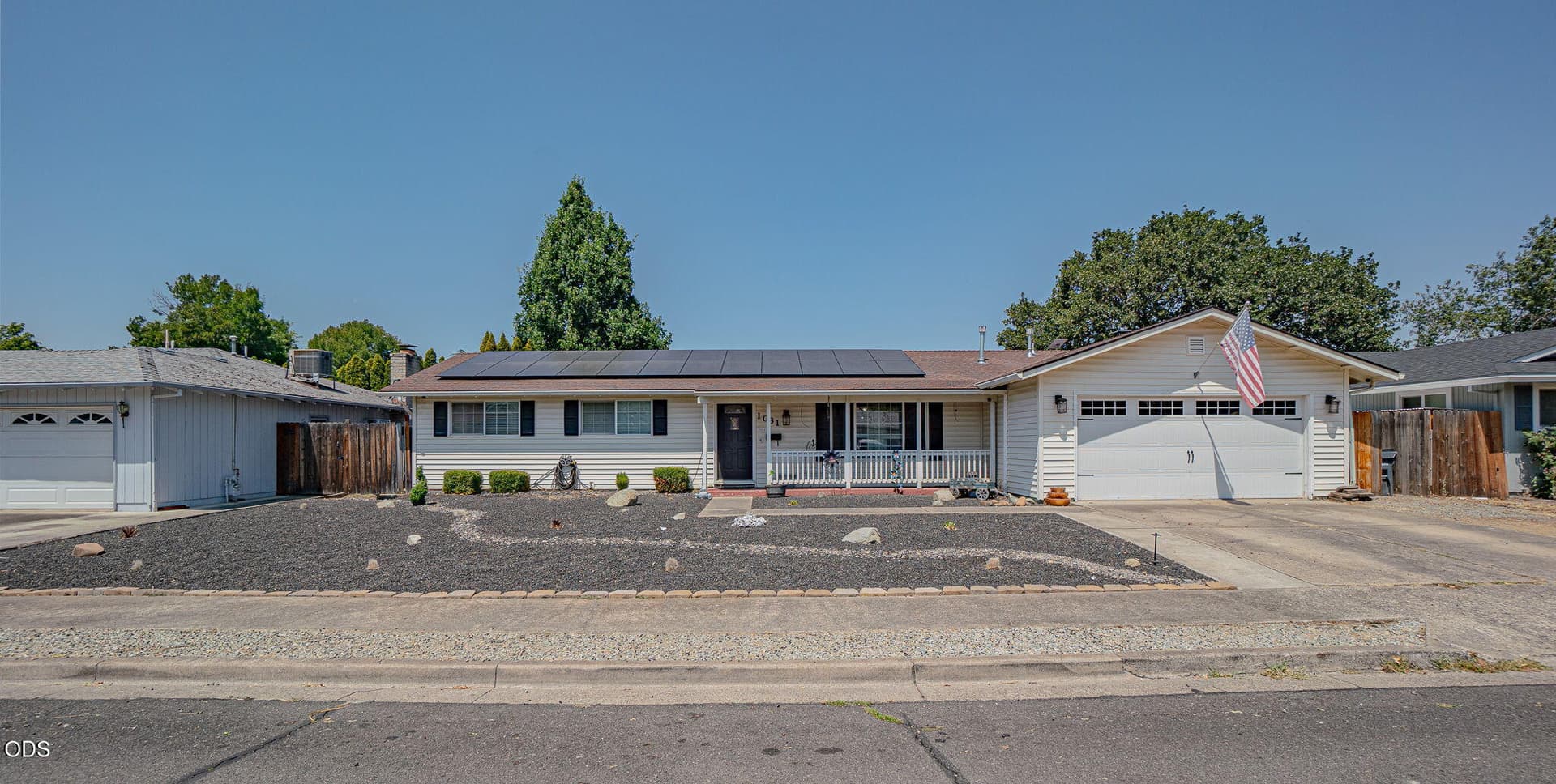 Front. Photo 1 of 19, 1031 Temple Drive, Central Point, OR 97502
