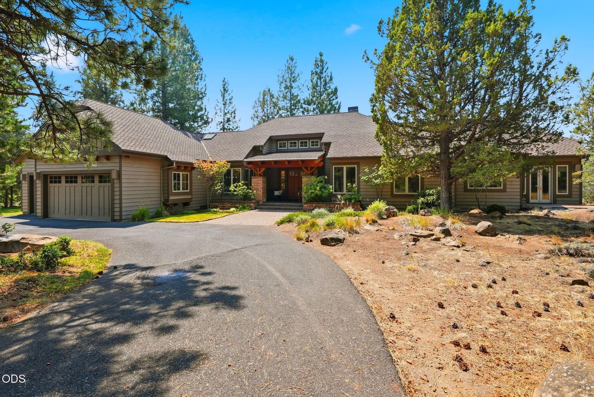 16863 Royal Coachman Dr, Sisters, OR. Photo 5 of 72, 16863 Royal Coachman Drive, Sisters, OR 97759