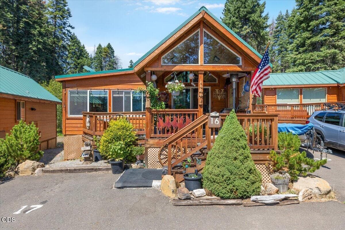 7900 Hyatt Prairie #16 Front. Photo 1 of 17, 7900 Hyatt Prairie Road Unit # 16, Ashland, OR 97520