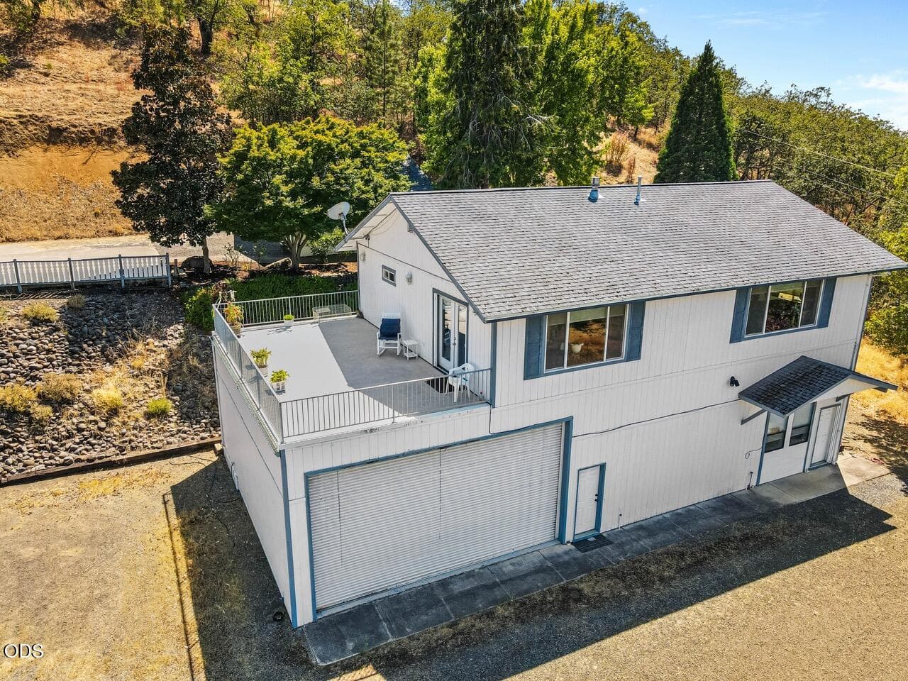 7. Photo 2 of 39, 3375 Dodge Road, White City, OR 97503