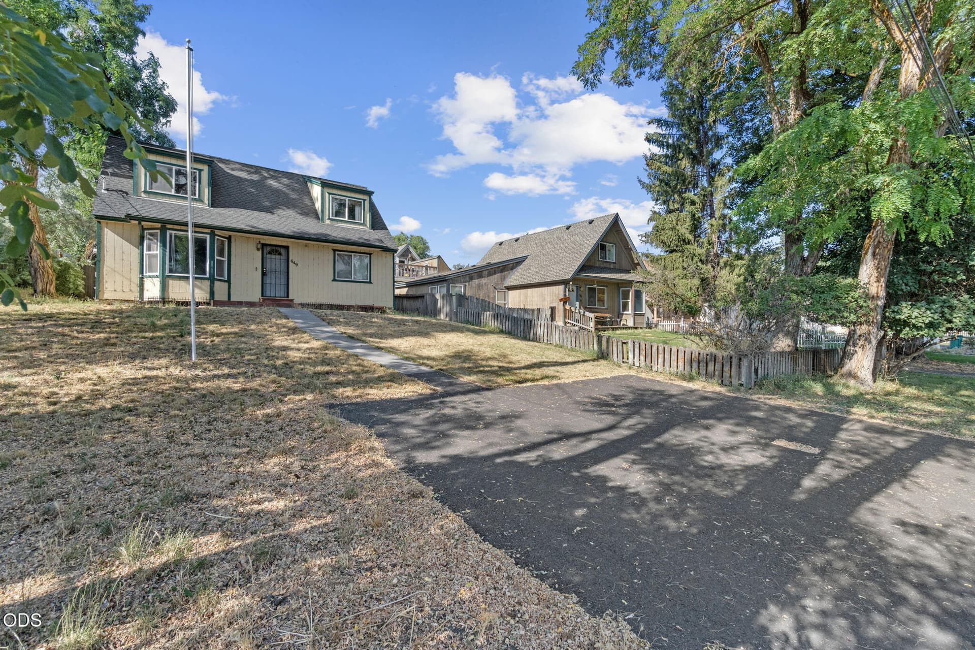 8-web-or-mls-DSC08006. Photo 5 of 37, 649 Front Street, Klamath Falls, OR 97601