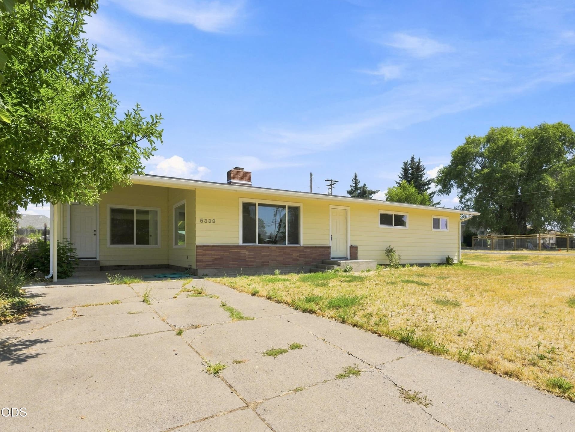01 Hilldale Exterior 2. Photo 2 of 38, 5333 Hilldale Street, Klamath Falls, OR 97603