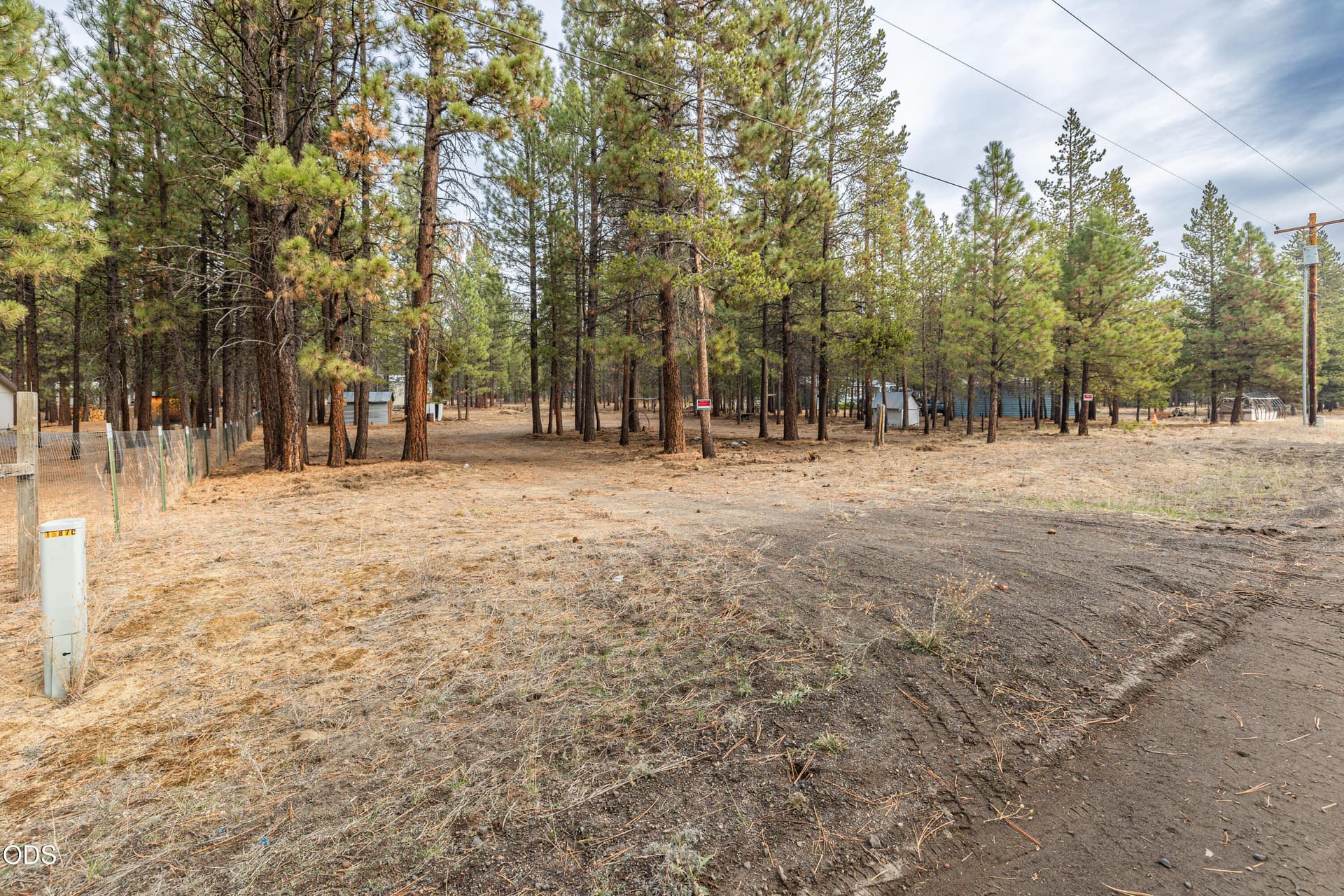 2-print-Riley Visuals-2. Photo 2 of 24, 15876 Old Mill Road, La Pine, OR 97739