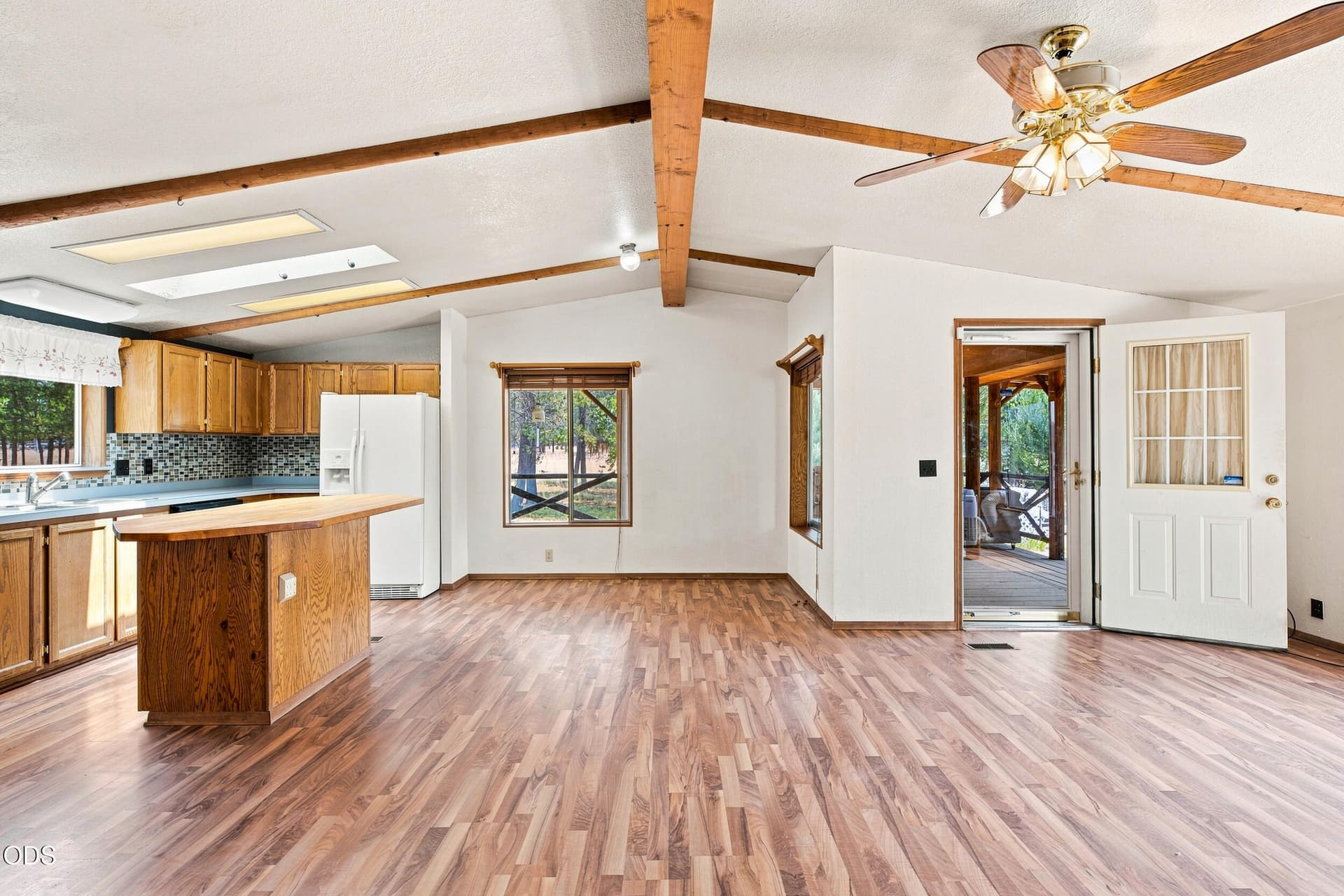 5. Photo 5 of 35, 145111 Lanewood Drive, La Pine, OR 97739