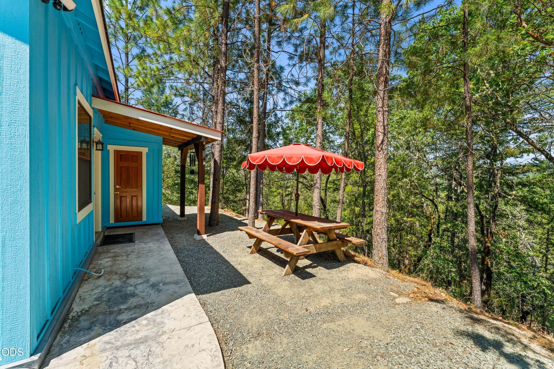 Side. Photo 4 of 35, 289 Shadow Mountain Way, Grants Pass, OR 97527