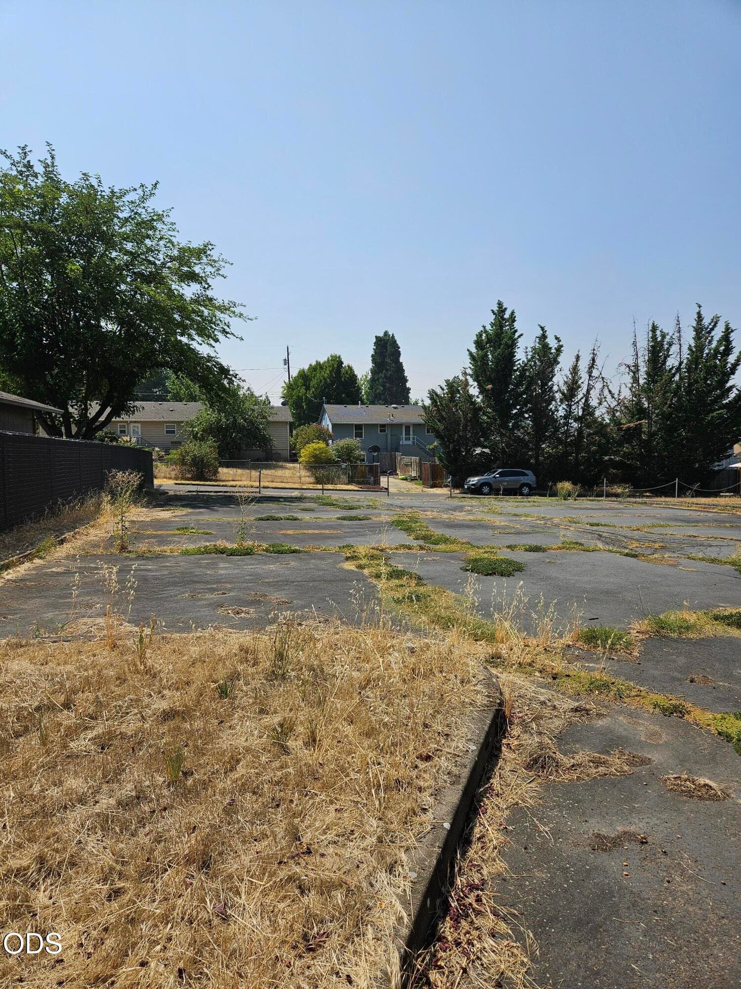 Facing South. Photo 3 of 4, South Way Unit 6300, Medford, OR 97504