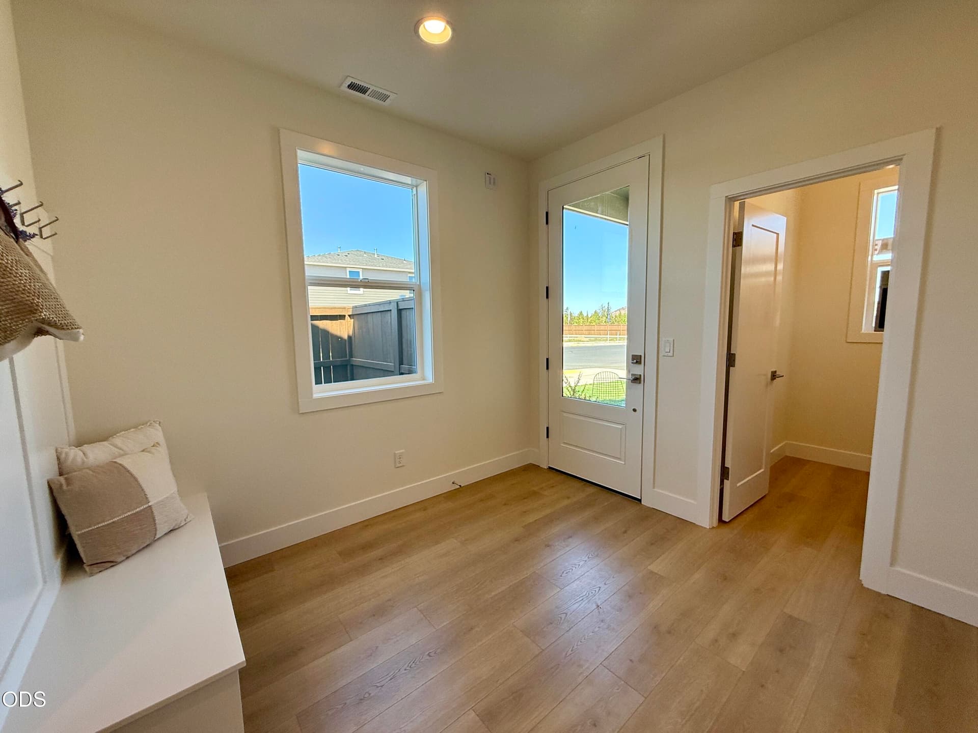 Entry. Photo 5 of 42, 21404 SE Krakatoa Court Unit Lot 105, Bend, OR 97702