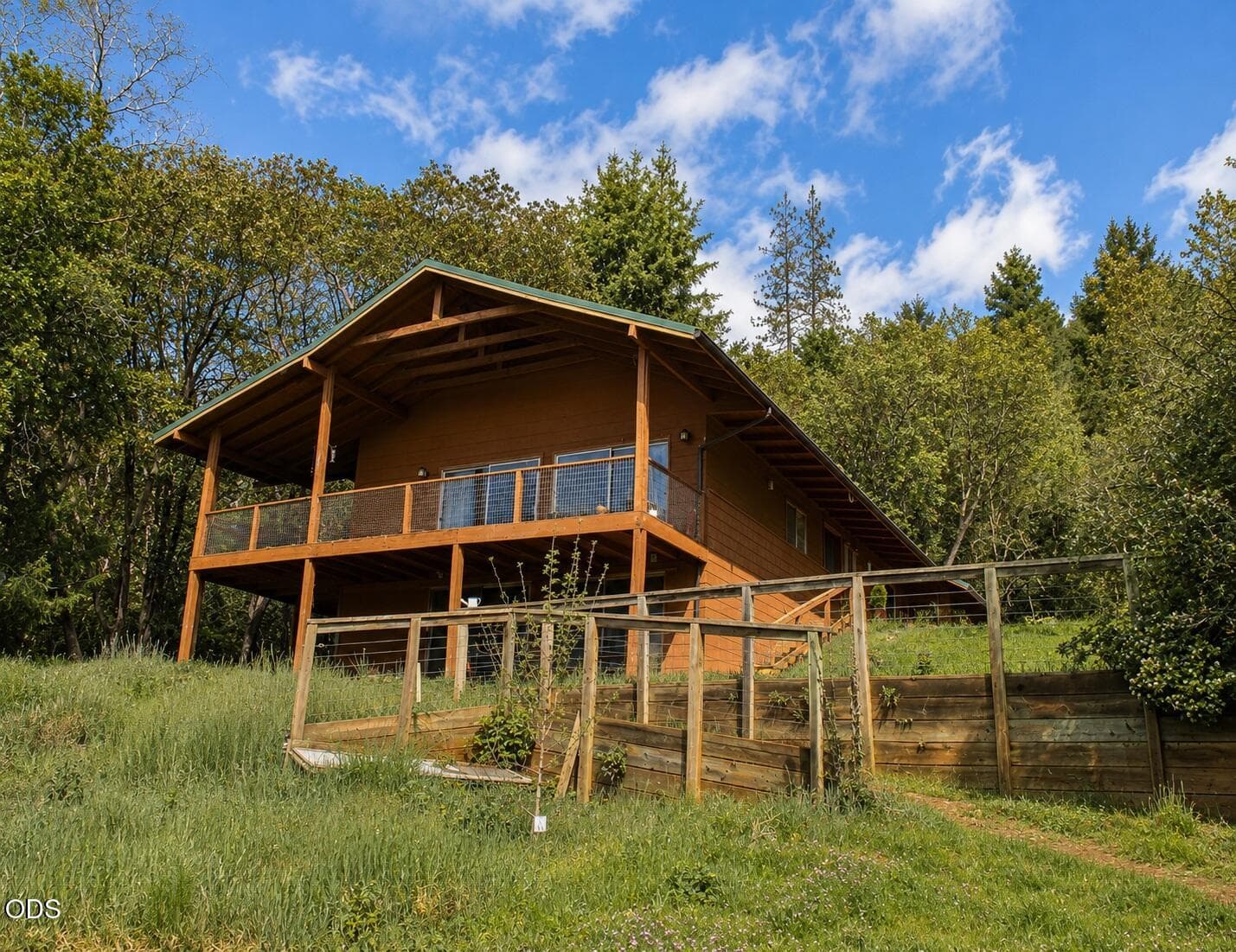 39. Photo 4 of 36, 2595 E Evans Creek Road, Rogue River, OR 97537