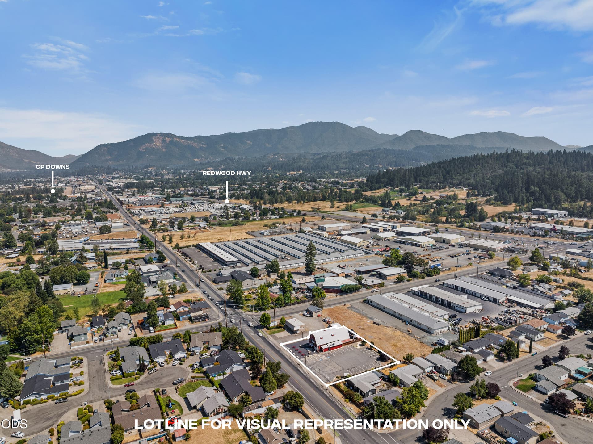 25-LOTLINE (1 of 1). Photo 2 of 40, 2039 Redwood Avenue, Grants Pass, OR 97527