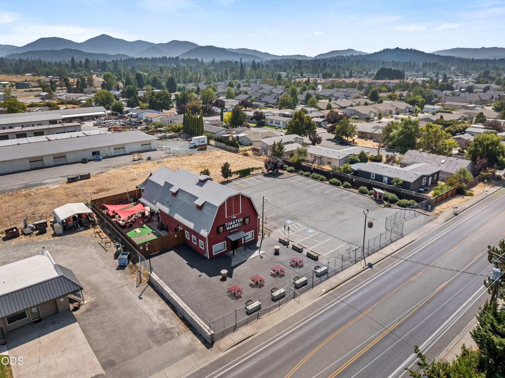 06-DRONE (6 of 6). Photo 3 of 40, 2039 Redwood Avenue, Grants Pass, OR 97527