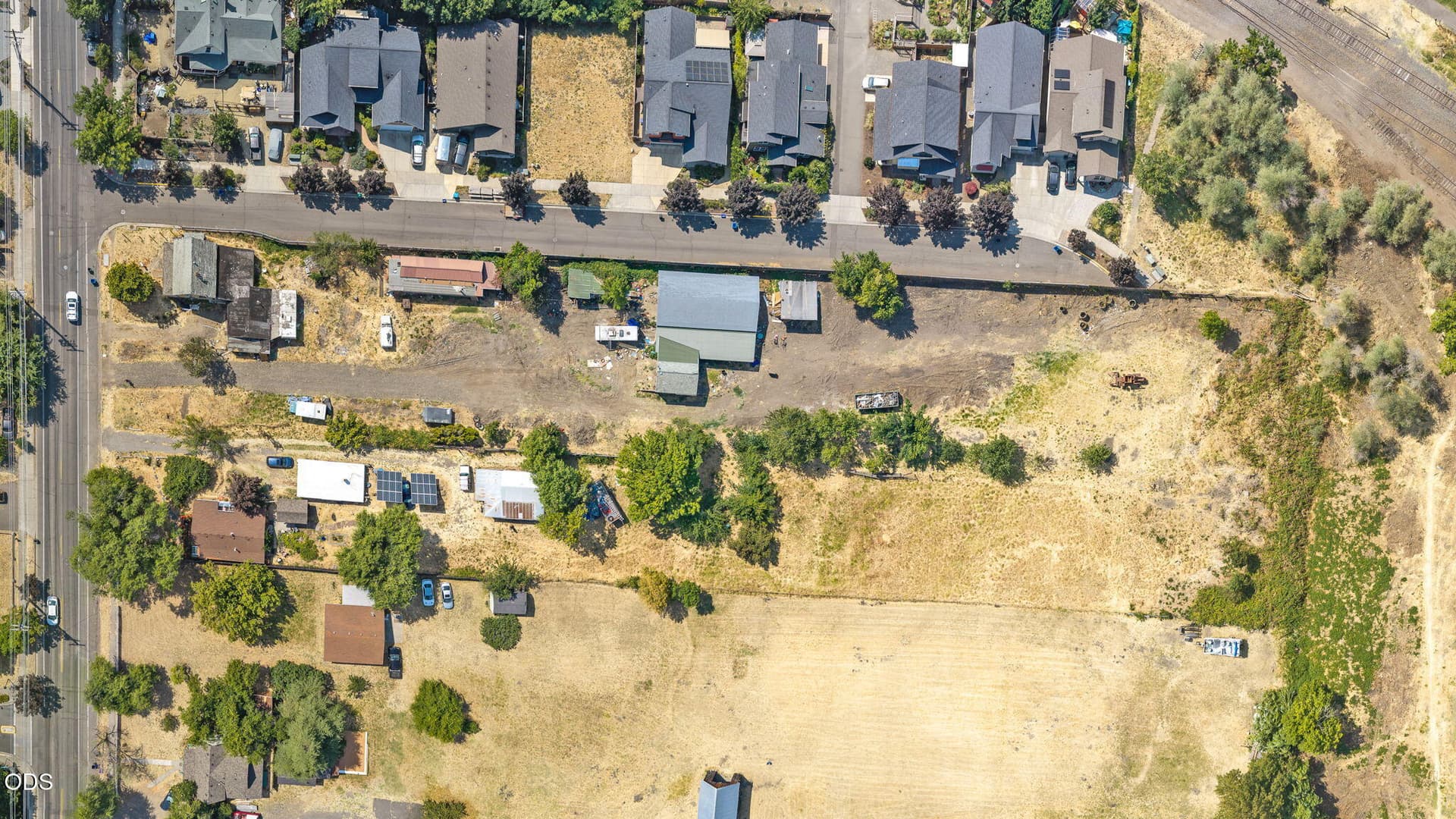 ApxNM00006. Photo 2 of 4, 219 N Mountain Avenue, Ashland, OR 97520