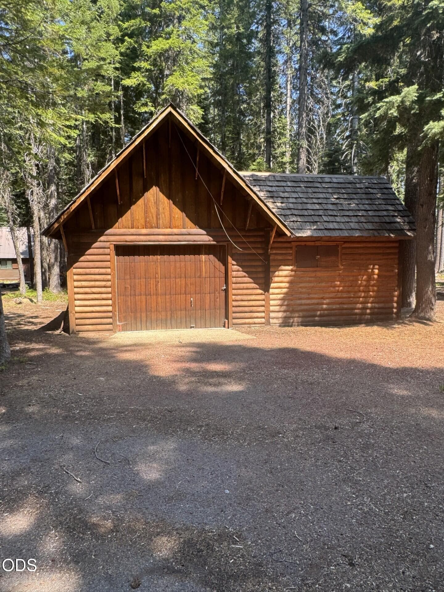 Brite shop. Photo 3 of 24, 10 Diamond Lake Loop, Chemult, OR 97731