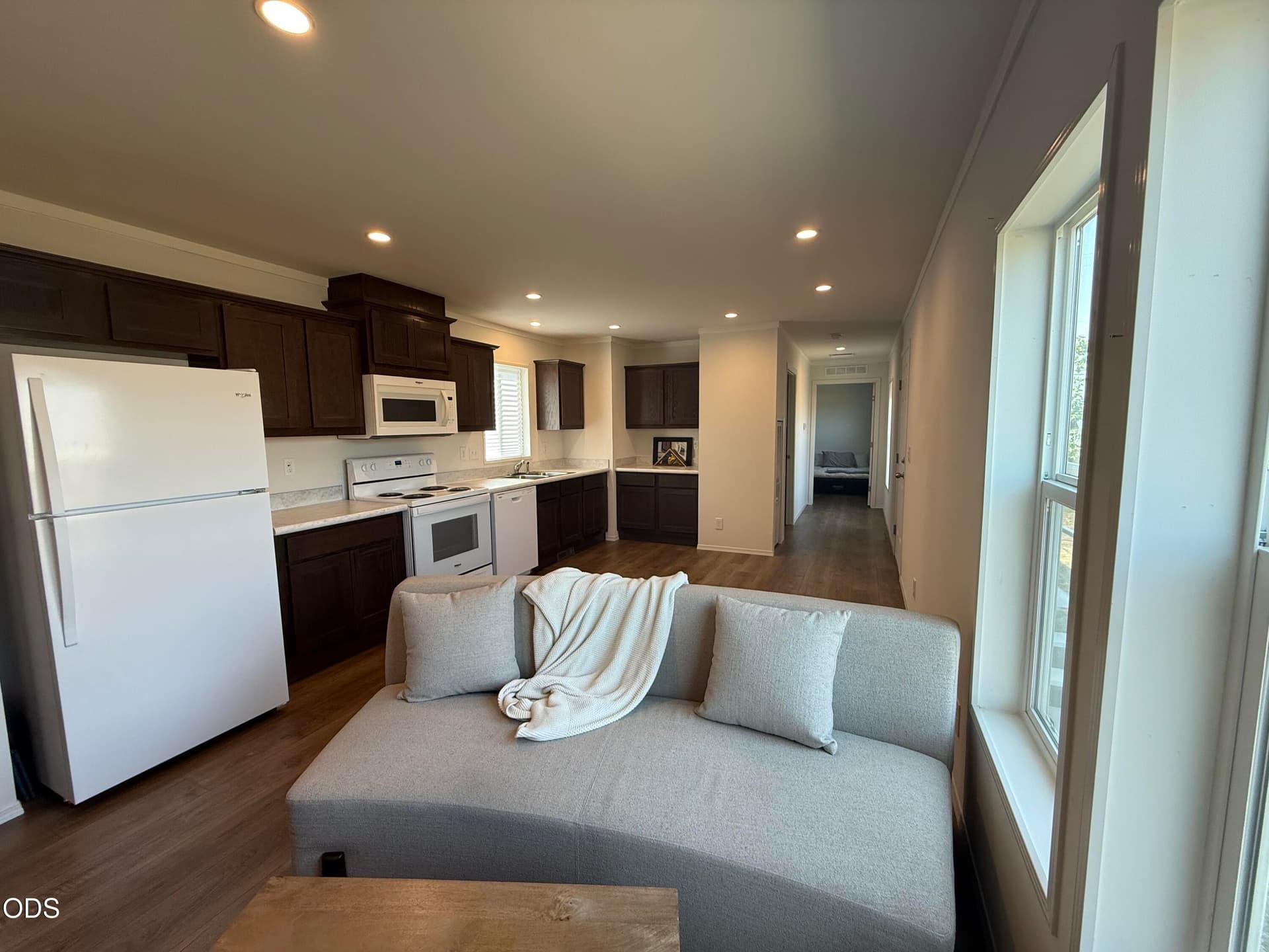 6 460 Arnos #87. Photo 5 of 17, 460 Arnos Street Unit 87, Talent, OR 97540