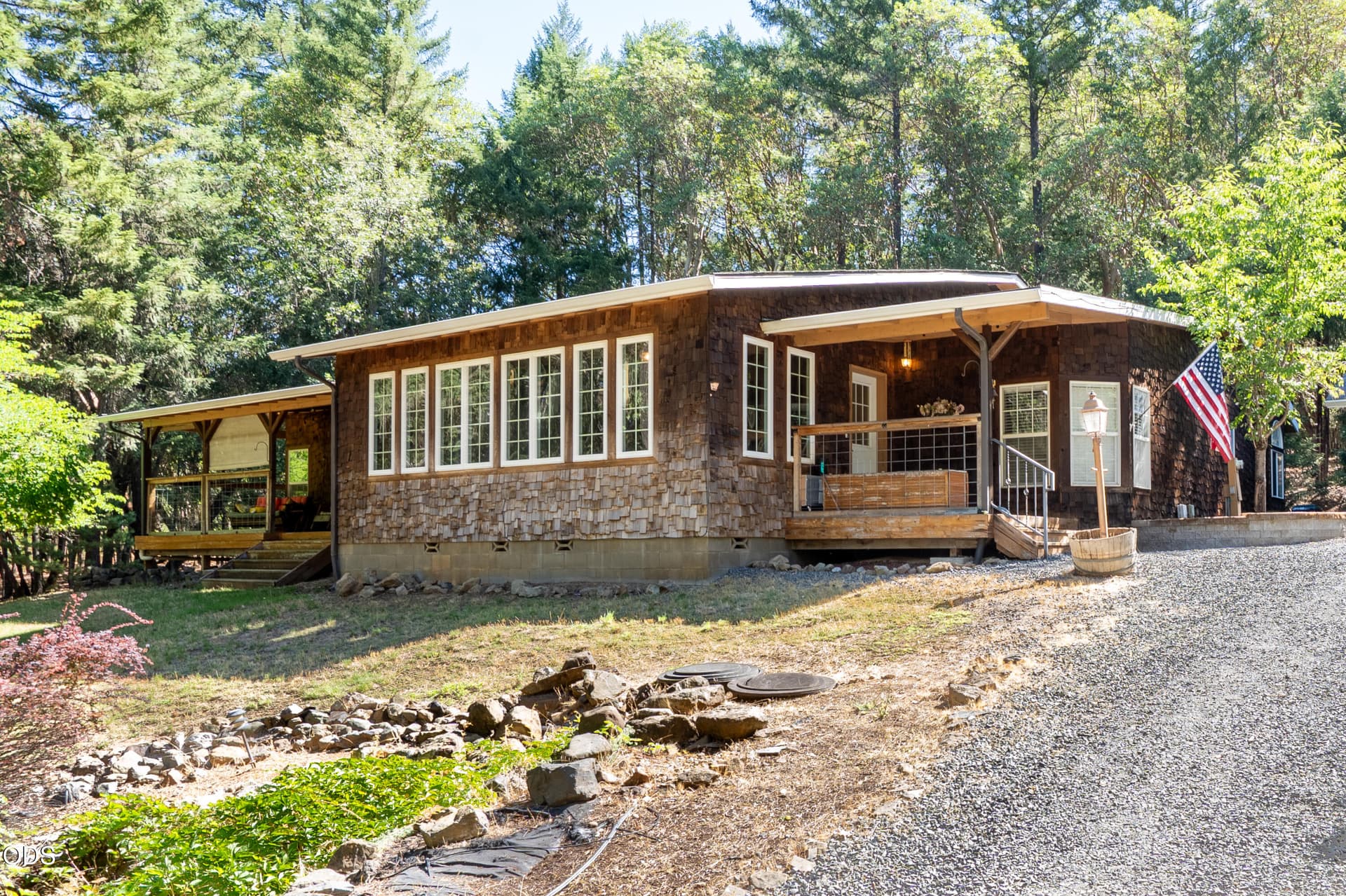 001-2-New271Highland. Photo 3 of 78, 271 Highwood, Grants Pass, OR 97527