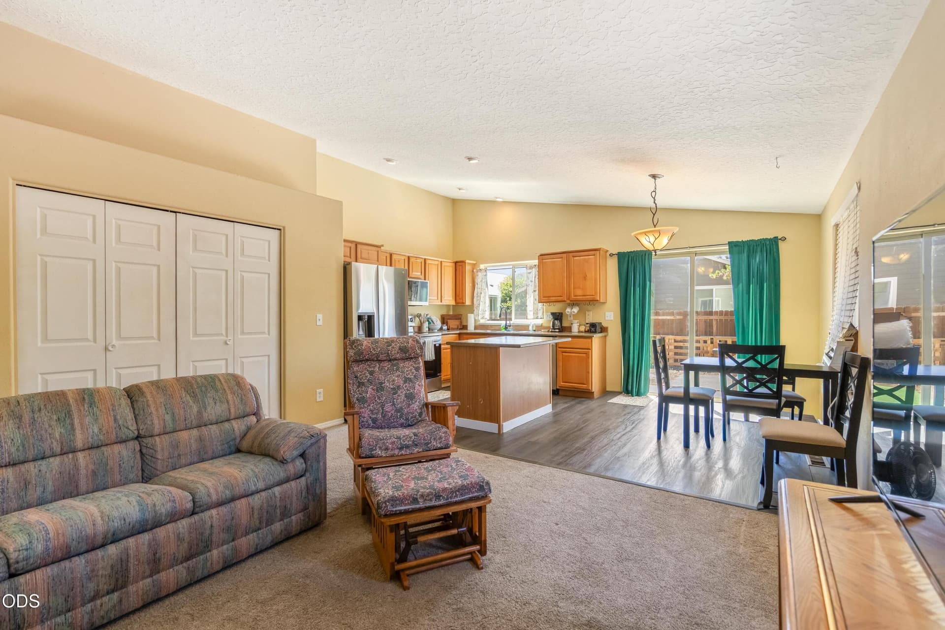 05. Photo 5 of 29, 16465 Riley Drive, La Pine, OR 97739