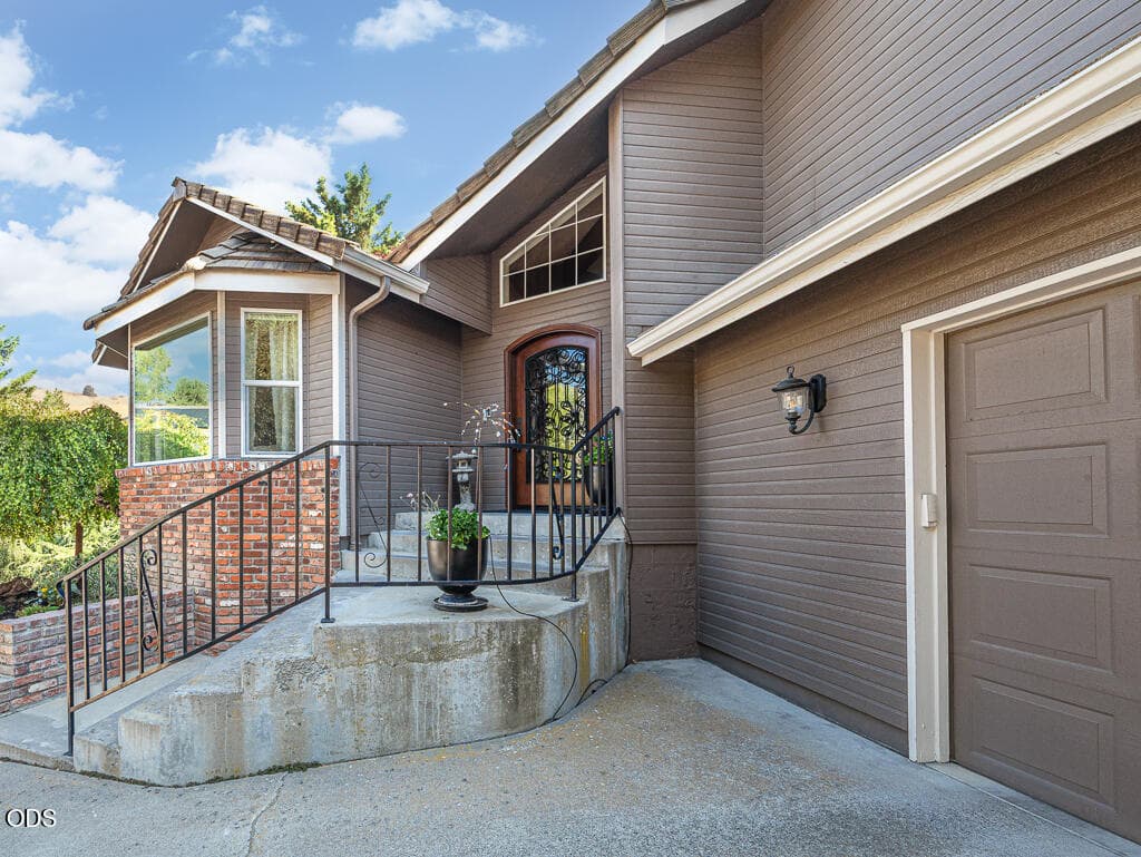 Mountain View-6. Photo 3 of 45, 335 Mountain View Boulevard, Klamath Falls, OR 97601