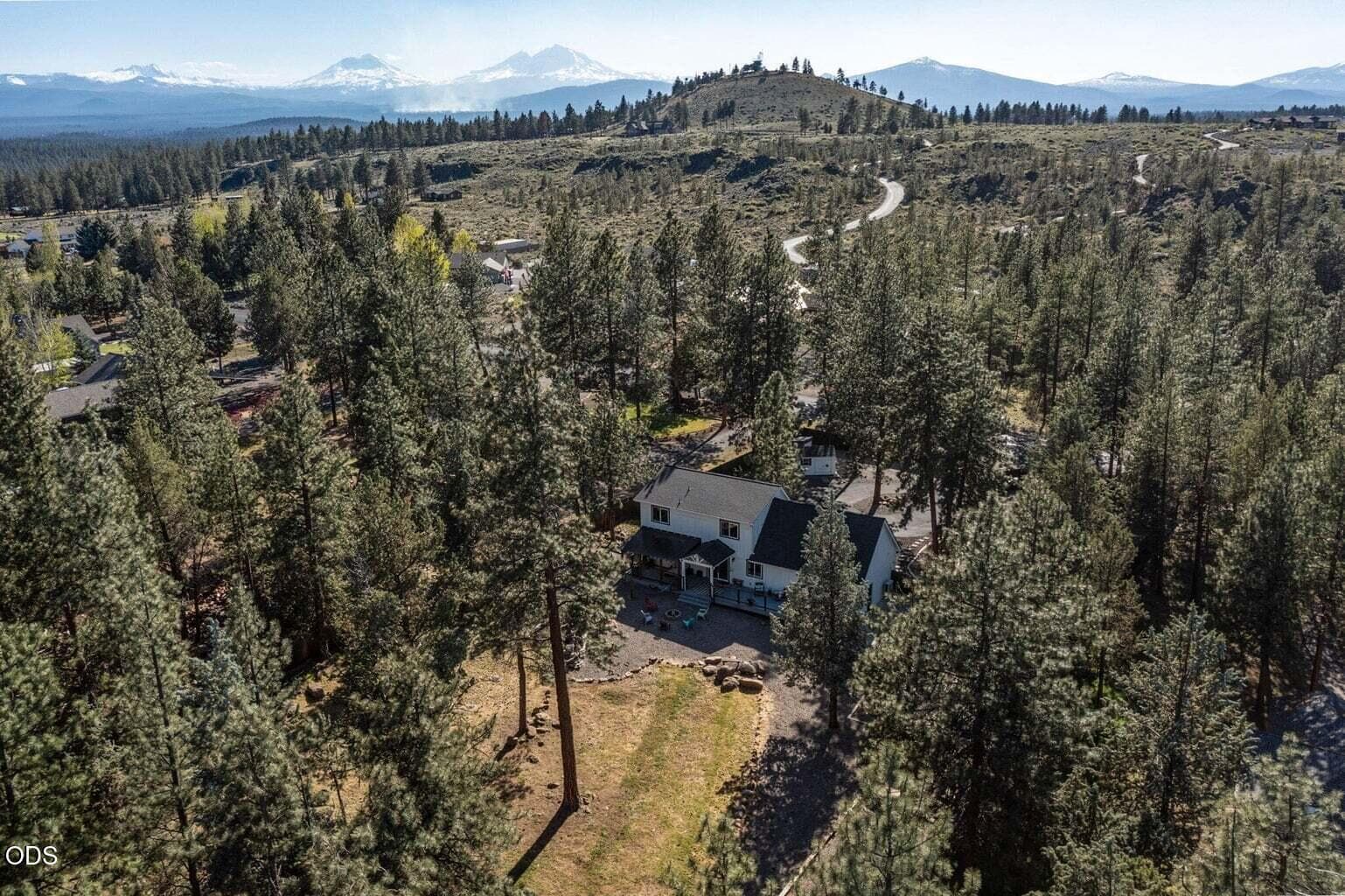 3. Photo 4 of 52, 70116 Appaloosa Drive, Sisters, OR 97759