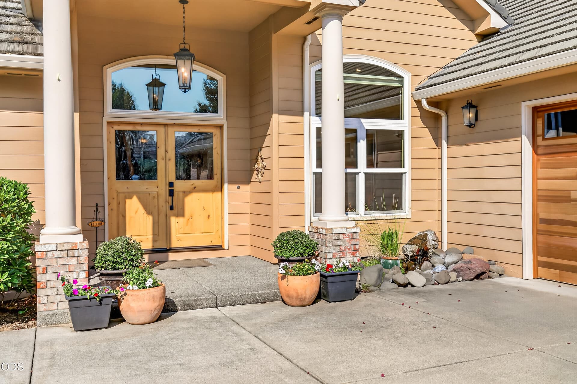 2. Photo 2 of 60, 159 Princeville Drive, Eagle Point, OR 97524