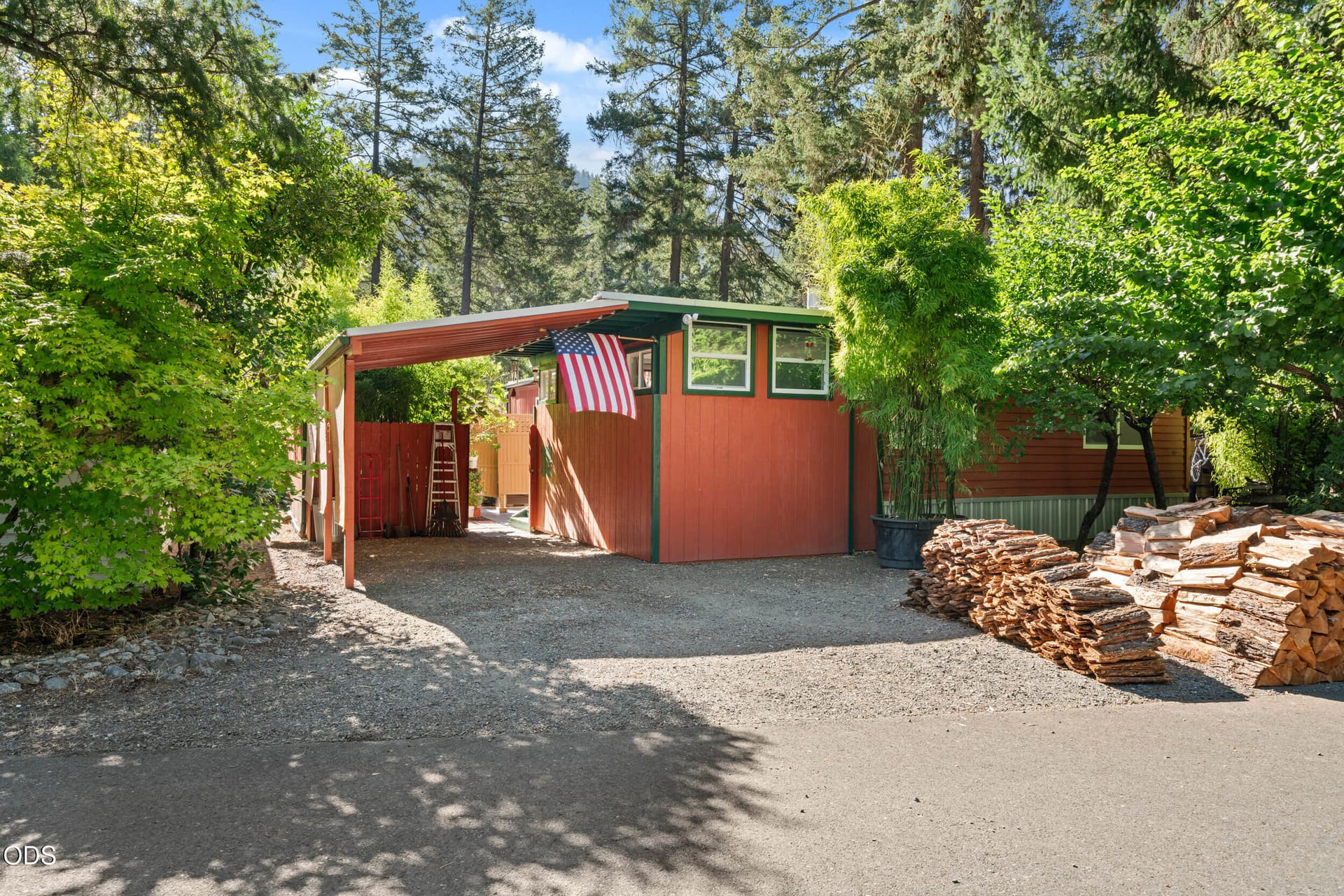 537 thompson creek rd #19-02. Photo 5 of 32, 537 Thompson Creek Road Unit # 19, Applegate, OR 97530