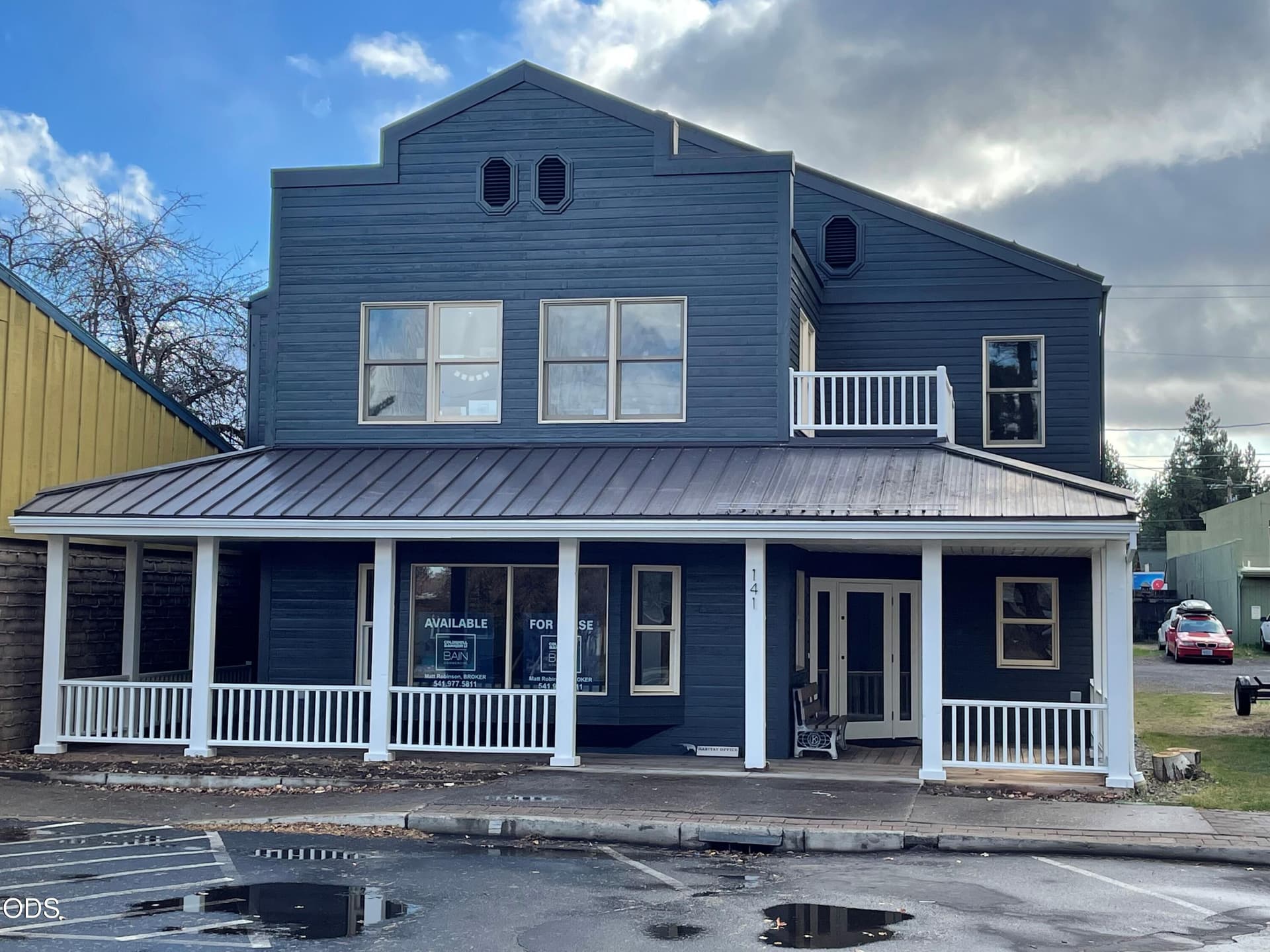 Front Exterior. Photo 1 of 17, 141 W Main Avenue Unit 101, Sisters, OR 97759