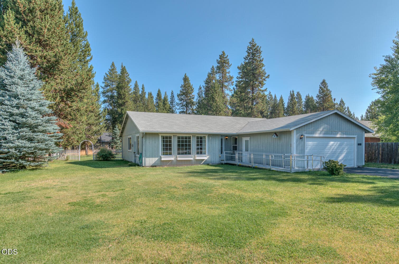 17284 Kingfisher Dr., Bend, OR - 2. Photo 3 of 31, 17284 Kingfisher Drive, Bend, OR 97707