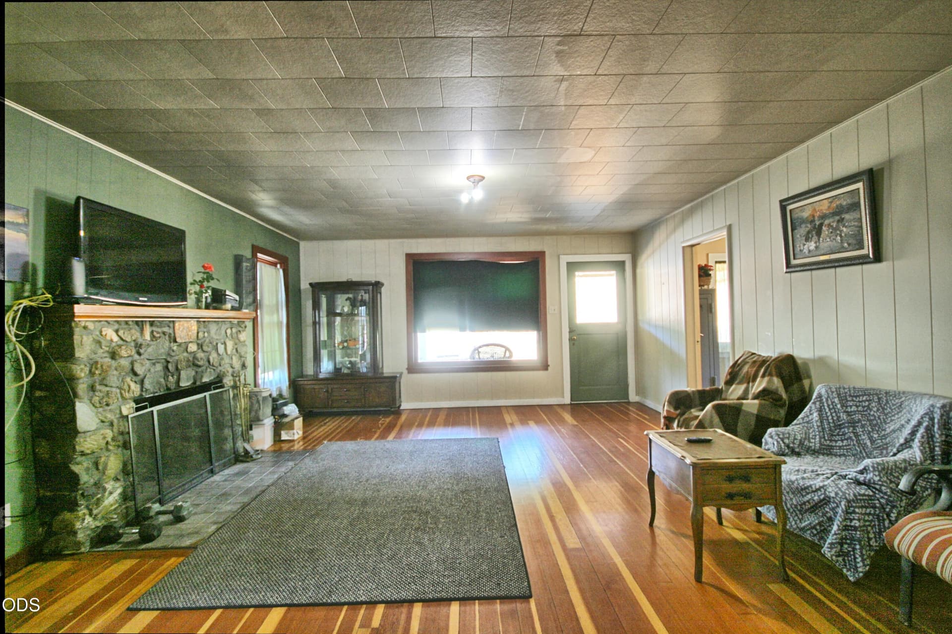 IMG_2073_4_5_easyHDR-Interior 1. Photo 4 of 69, 7763 Thompson Creek Road, Applegate, OR 97530