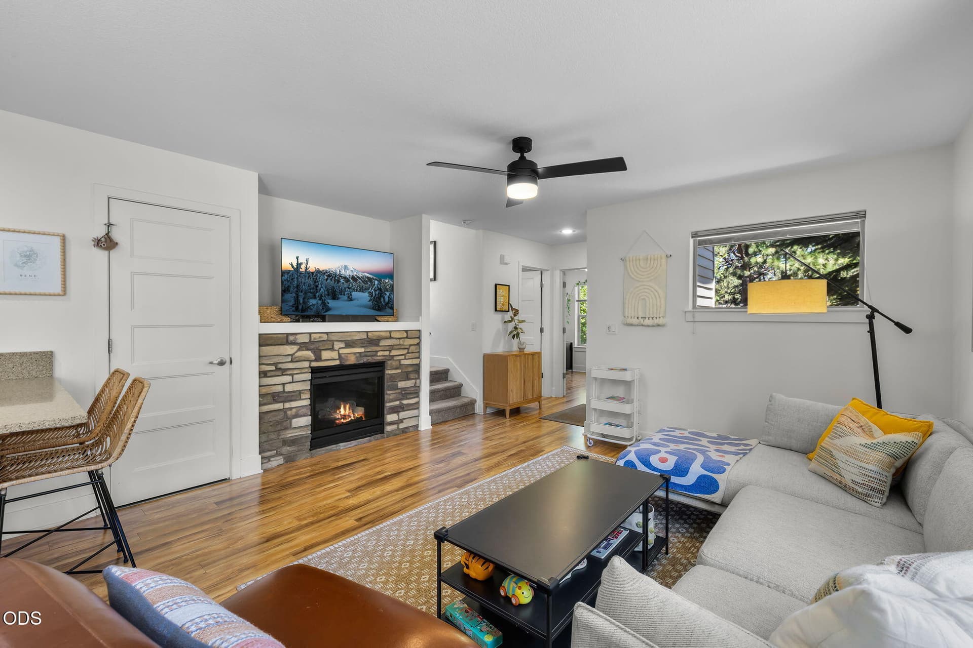 Great Room. Photo 5 of 35, 20265 Hufflepuff Court, Bend, OR 97702