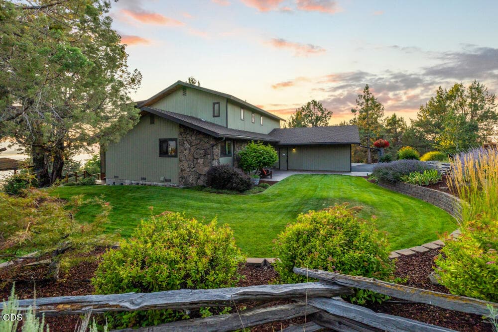 421SunsetBeachRd-SunsetTwilight-5. Photo 2 of 95, 421 Sunset Beach Road, Klamath Falls, OR 97601