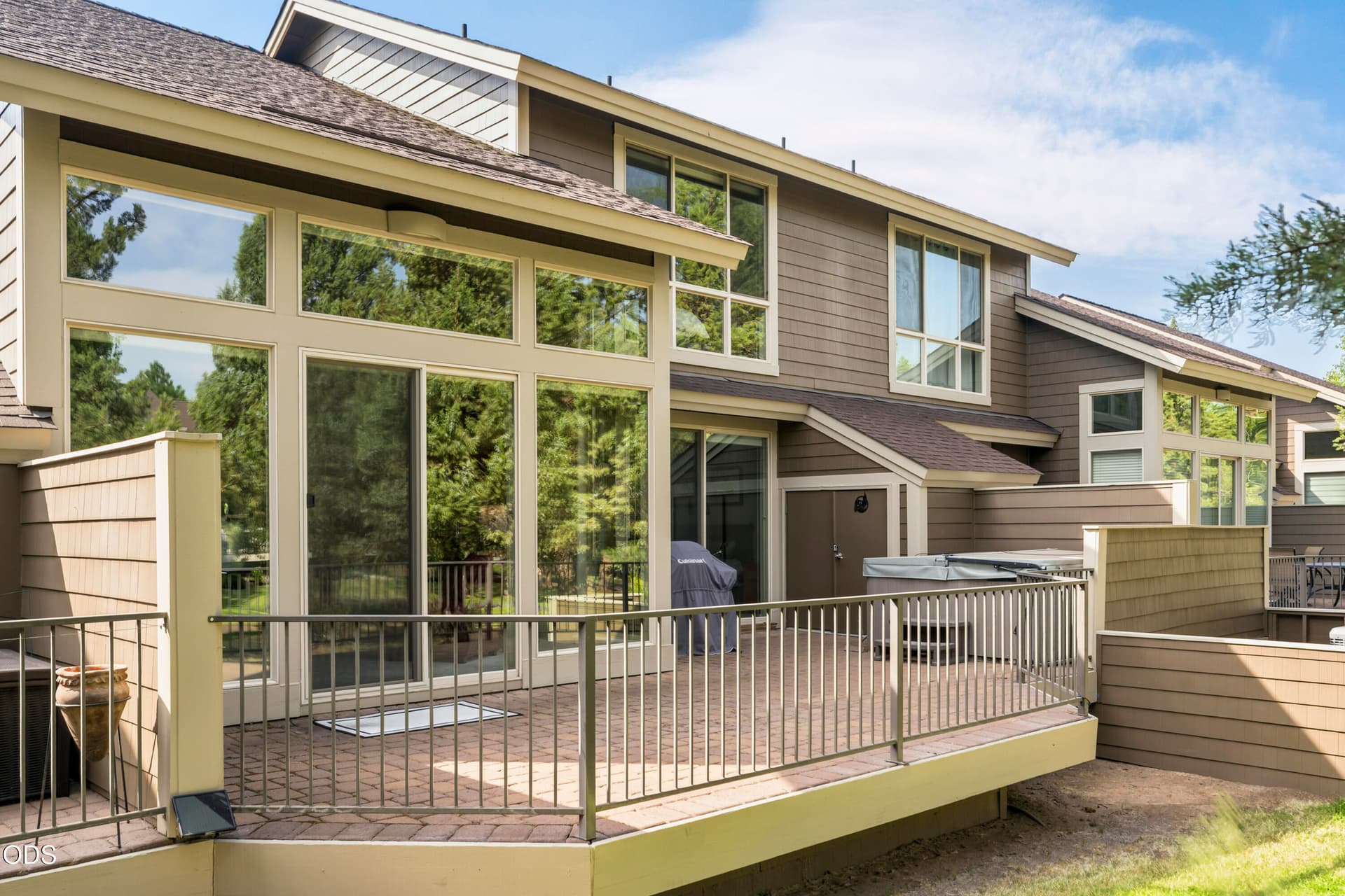 13-Exterior. Photo 4 of 21, 718 Sage Country Court, Redmond, OR 97756