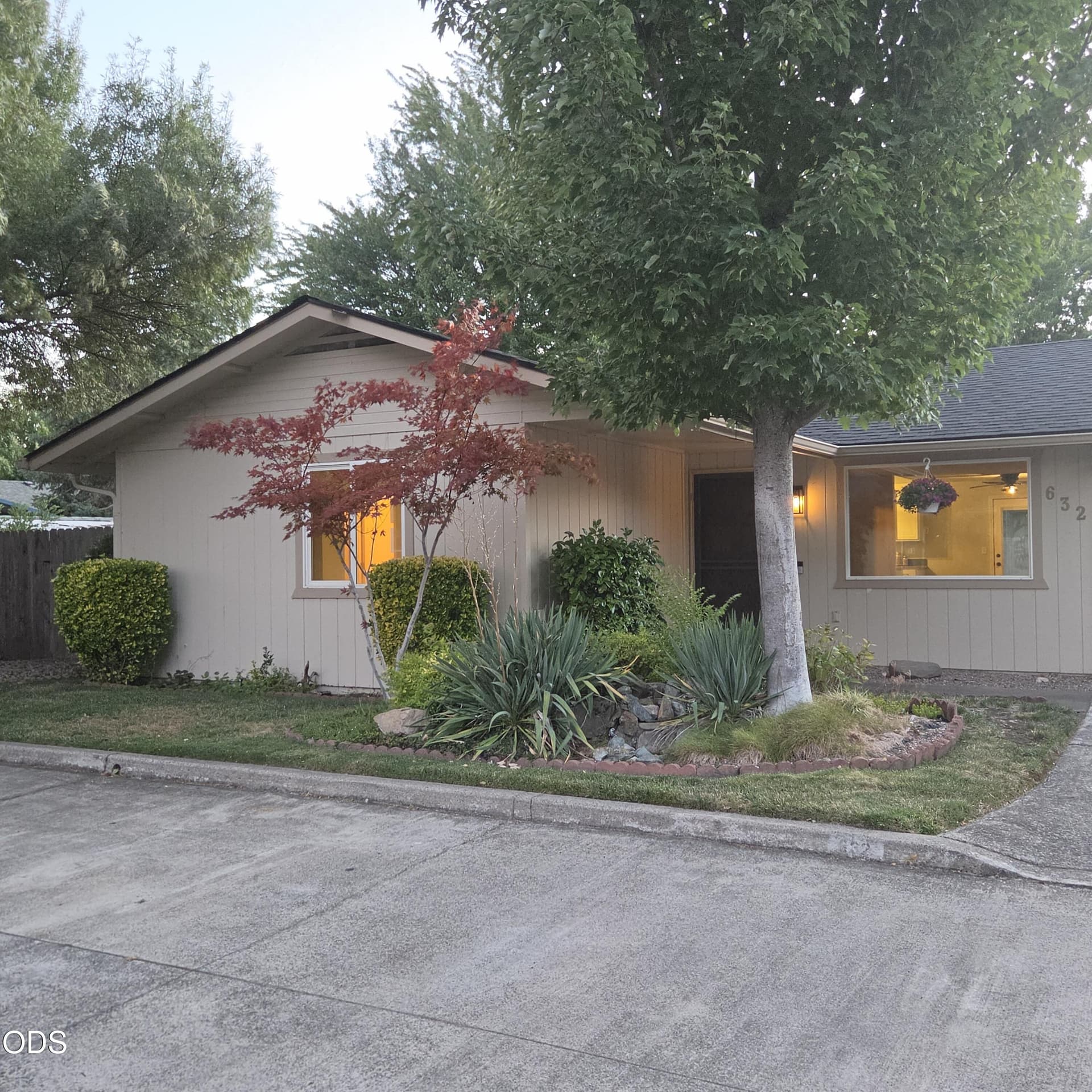 Front with yard. Photo 2 of 15, 632 SW Sunwood Way, Grants Pass, OR 97526
