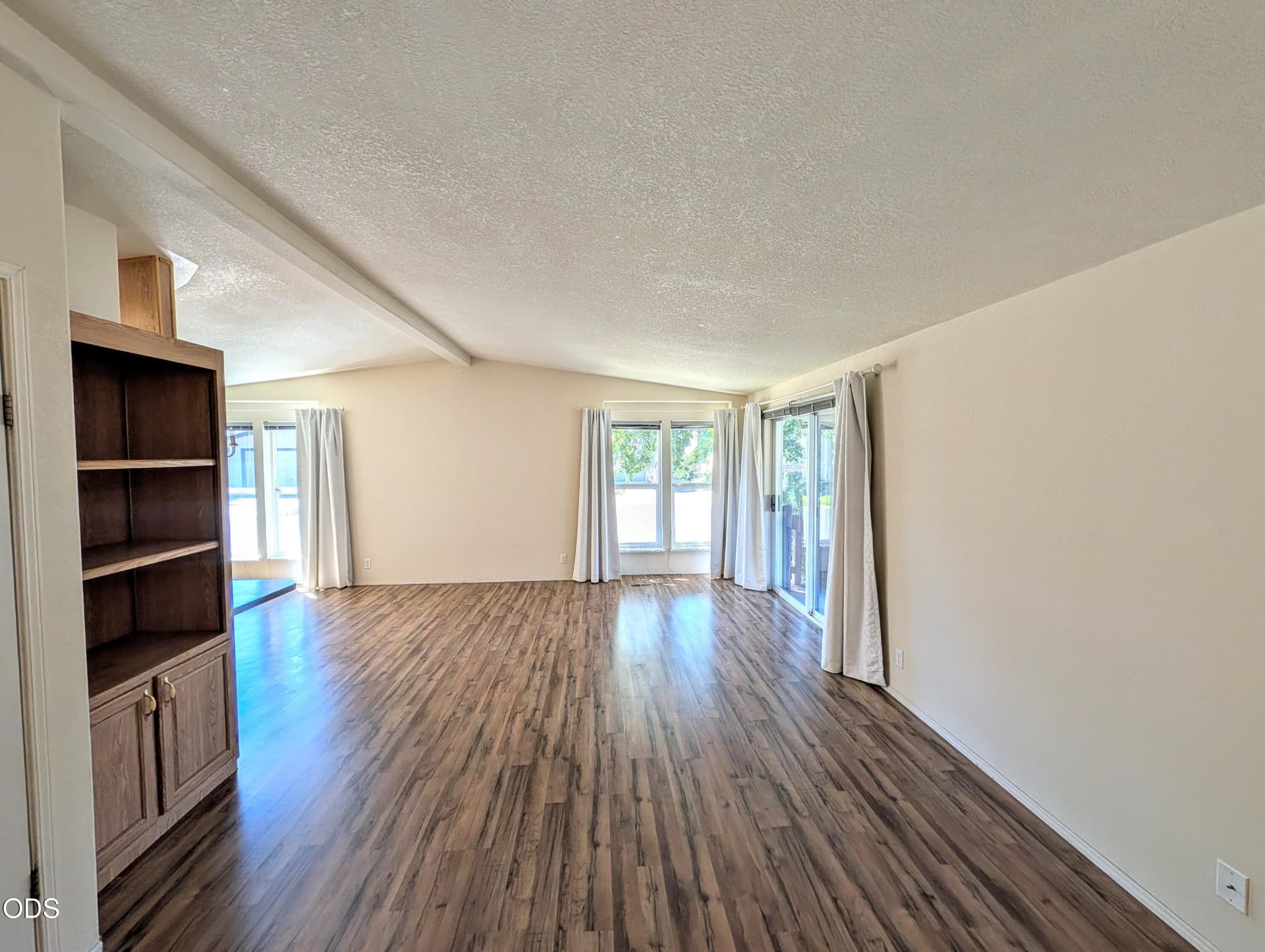 SB57_Living2. Photo 4 of 14, 1188 NE 27th Street Unit 57, Bend, OR 97701