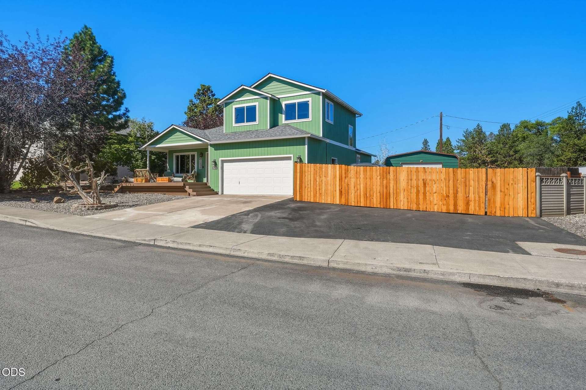 2-web-or-mls-Riley-Visuals-2. Photo 1 of 42, 2813 NE North Pilot Butte Drive, Bend, OR 97701