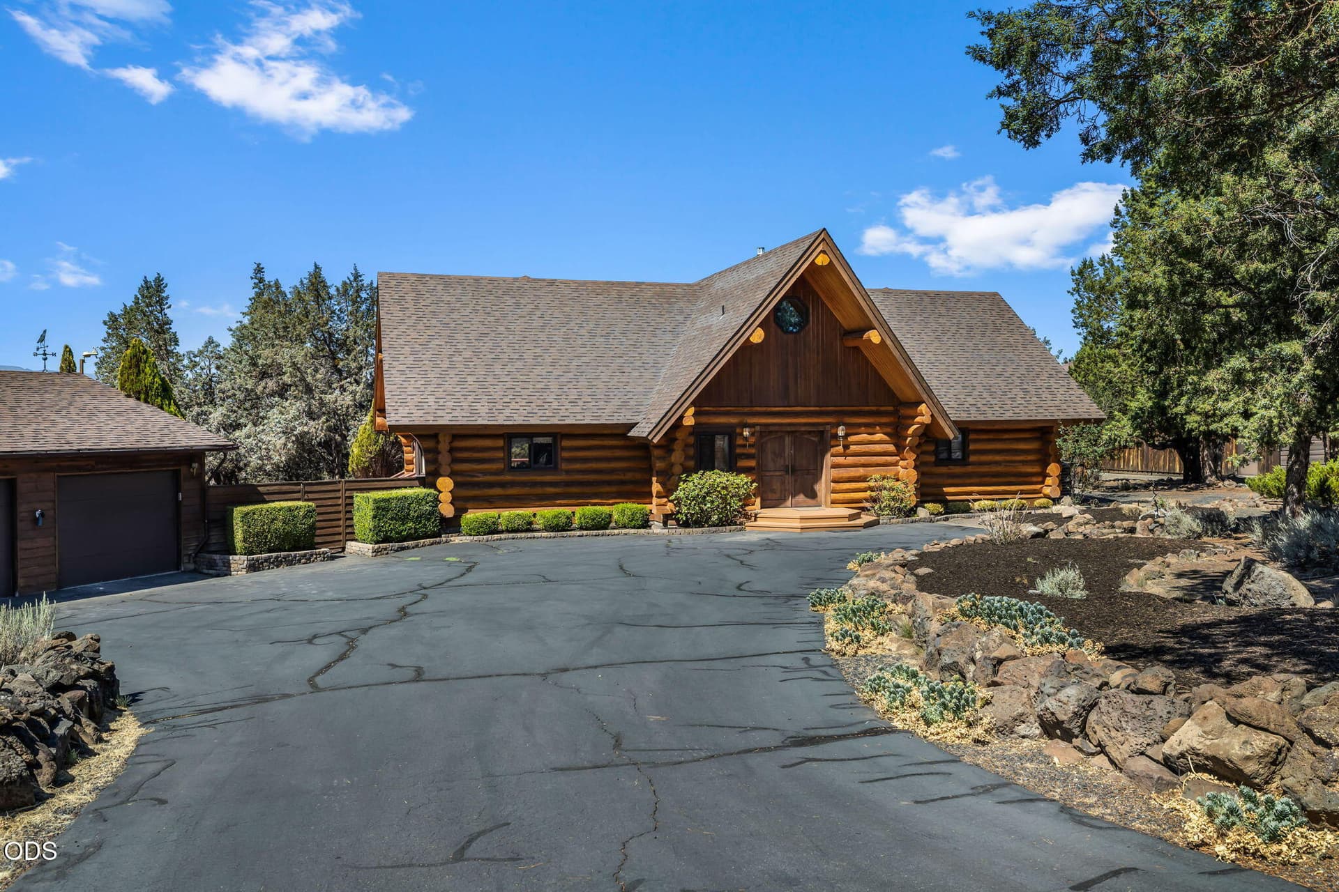 2026_08_11_65155_smokey_ridge_road-2. Photo 2 of 47, 65155 Smokey Ridge Road, Bend, OR 97703