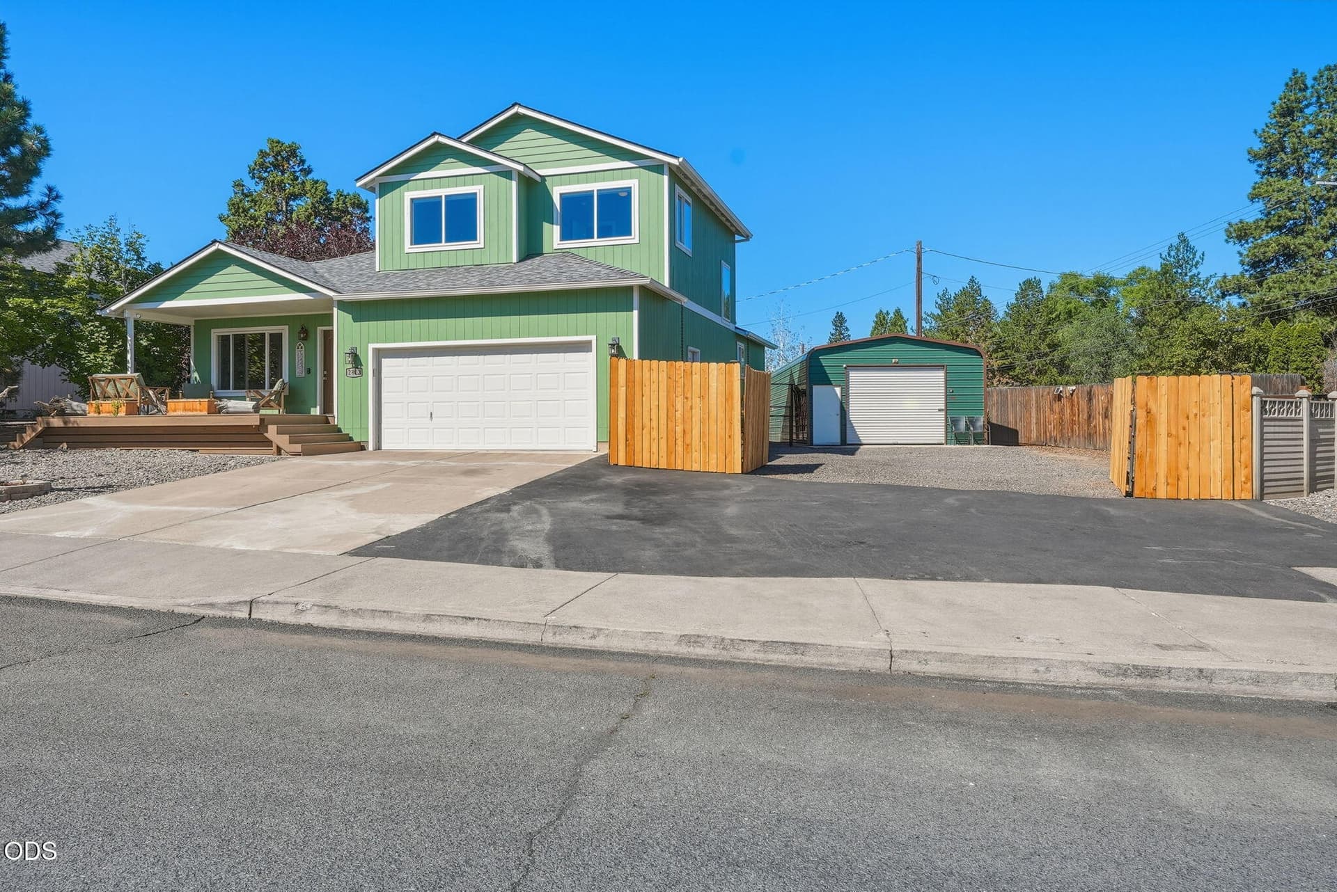 38-web-or-mls-Riley-Visuals-38. Photo 4 of 42, 2813 NE North Pilot Butte Drive, Bend, OR 97701
