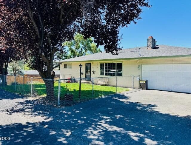 Front. Photo 1 of 45, 1814 Carlson Drive, Klamath Falls, OR 97603