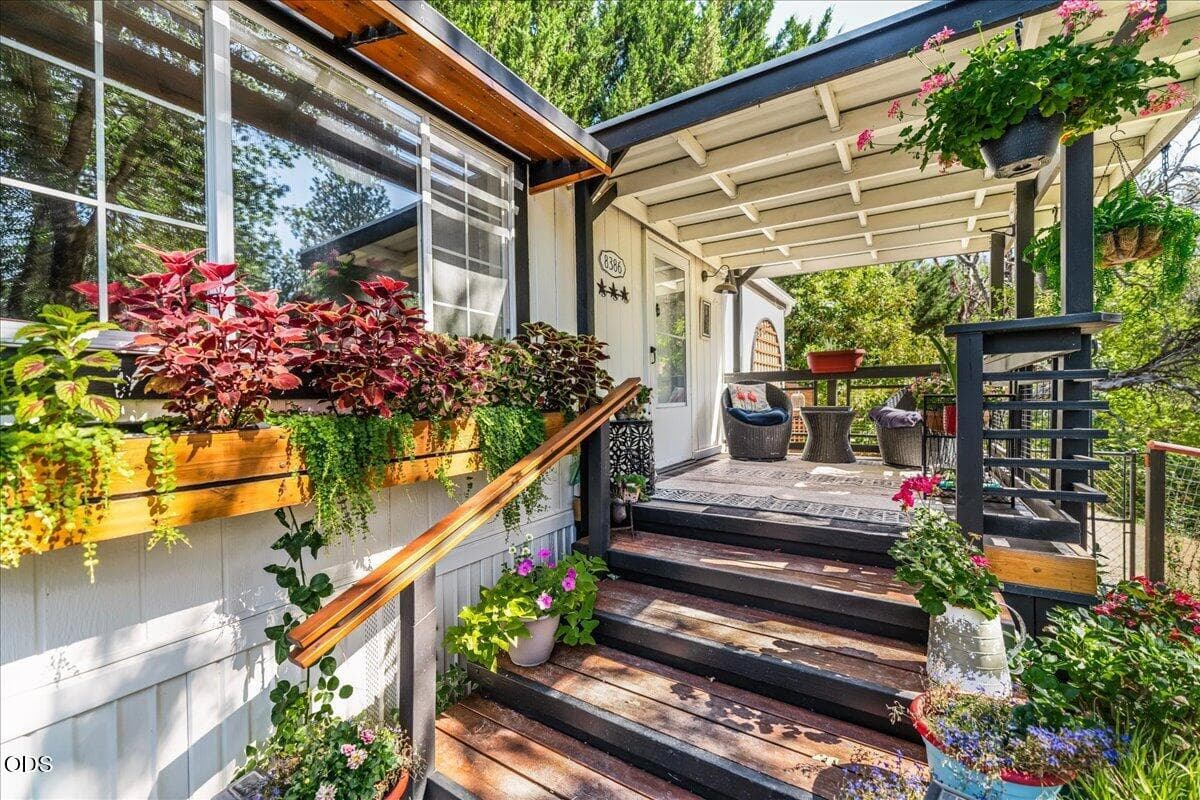 3. Photo 3 of 25, 8386 Lower River Road, Grants Pass, OR 97526