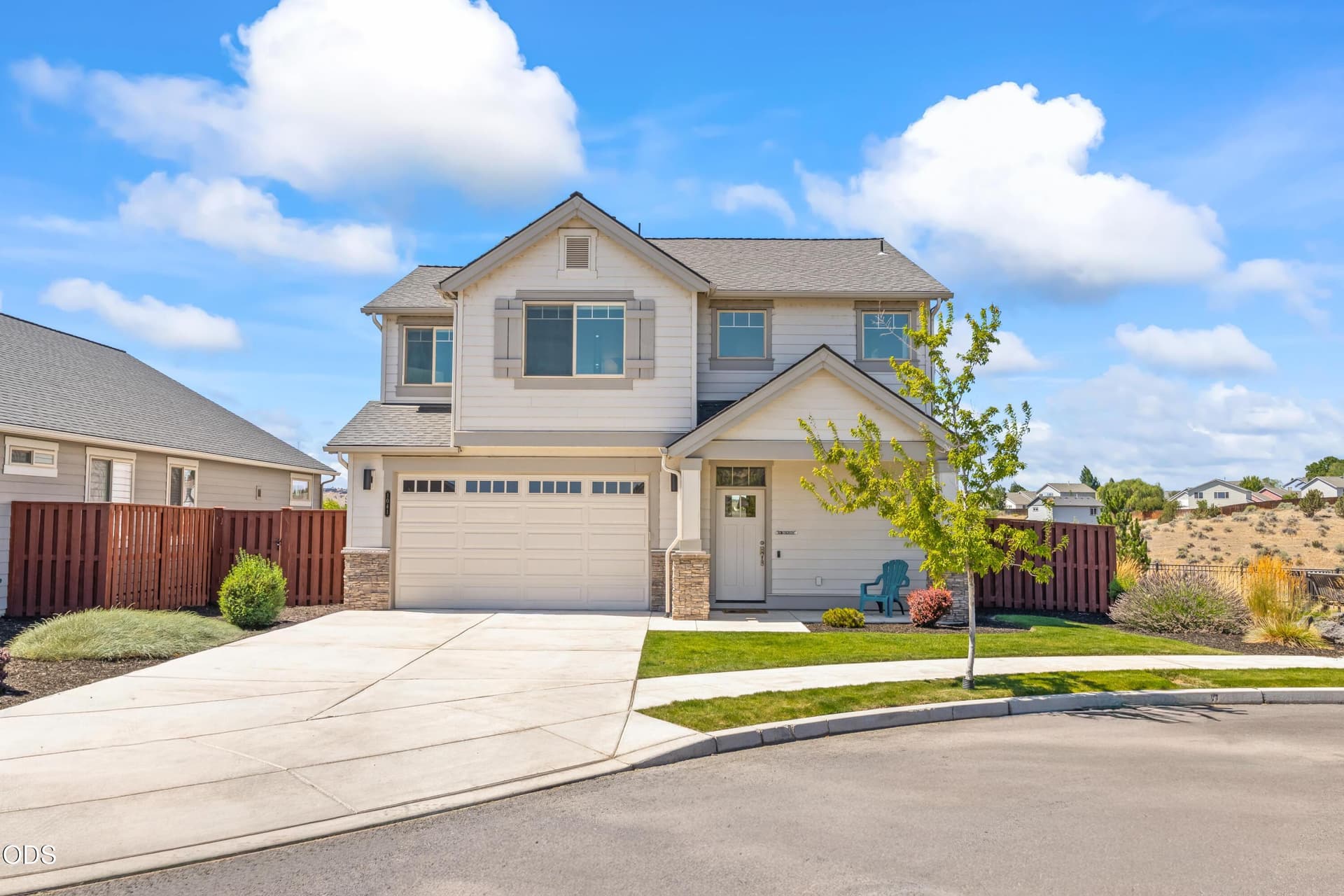 01. Photo 1 of 36, 1041 NE Henry Drive, Prineville, OR 97754